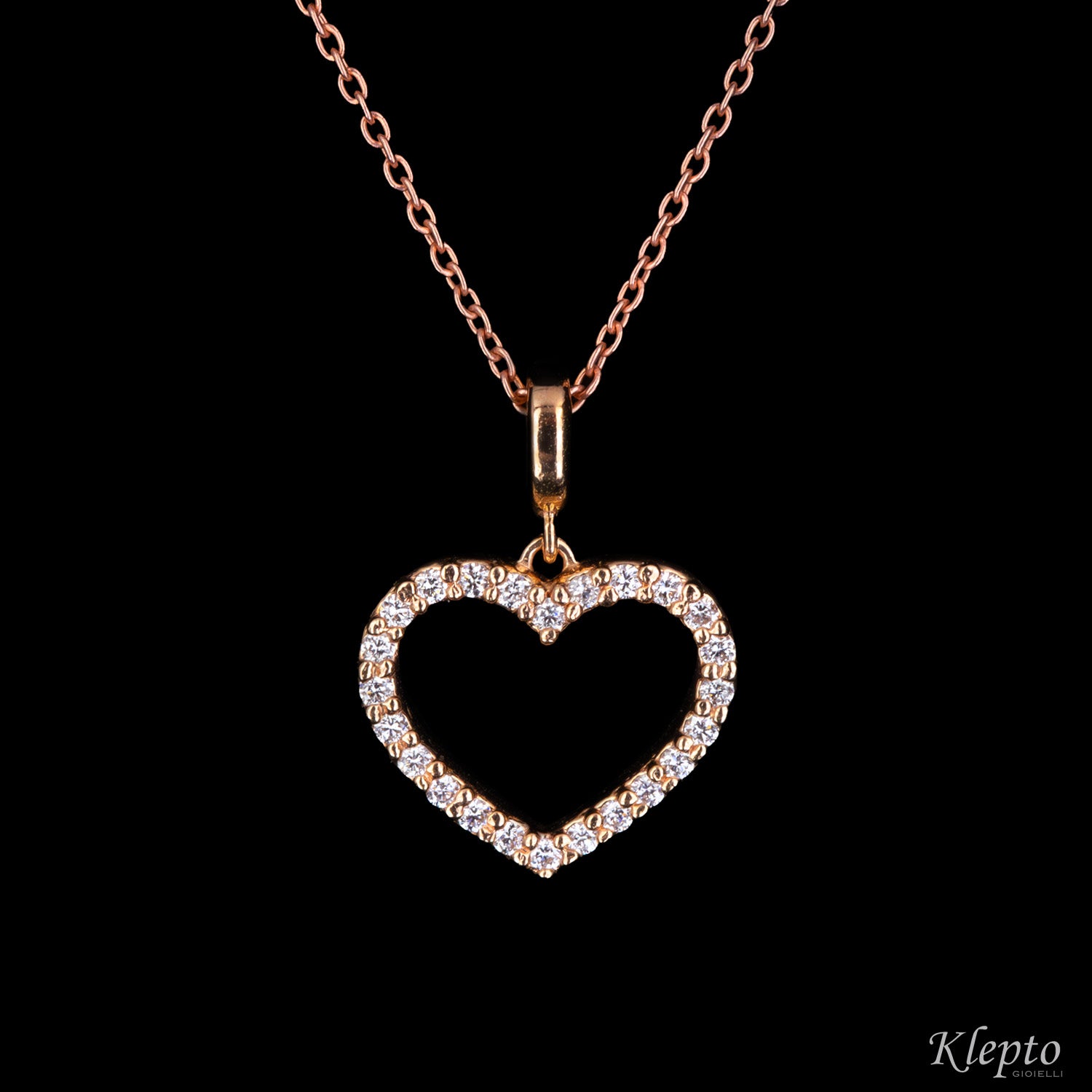 Rose gold pendant with Diamonds