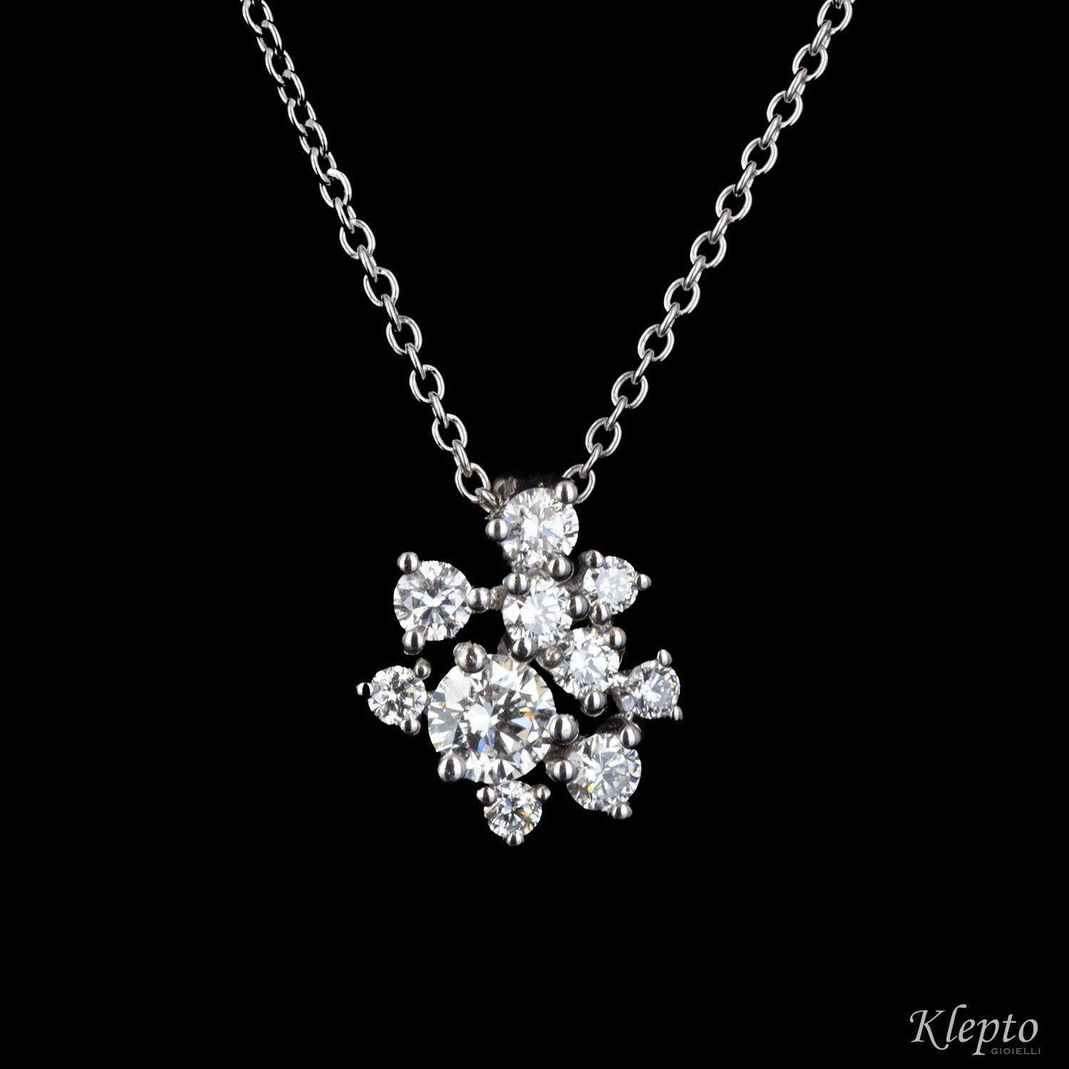White gold pendant with diamonds