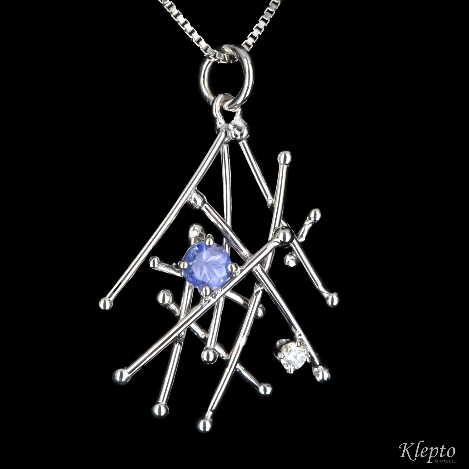 Pendente in oro bianco "IntriKo" con Tanzanite e Diamante