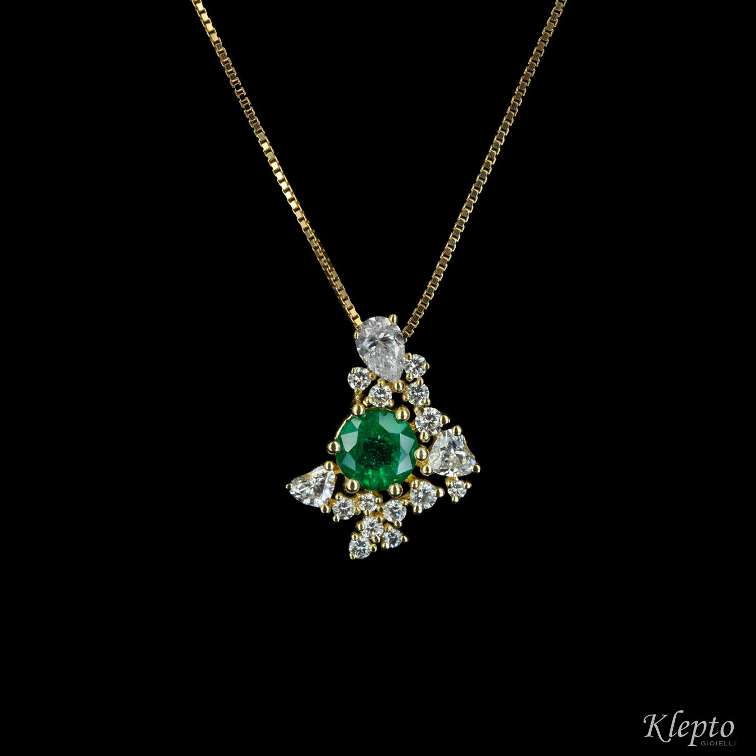 Yellow gold pendant with Emerald and Diamonds
