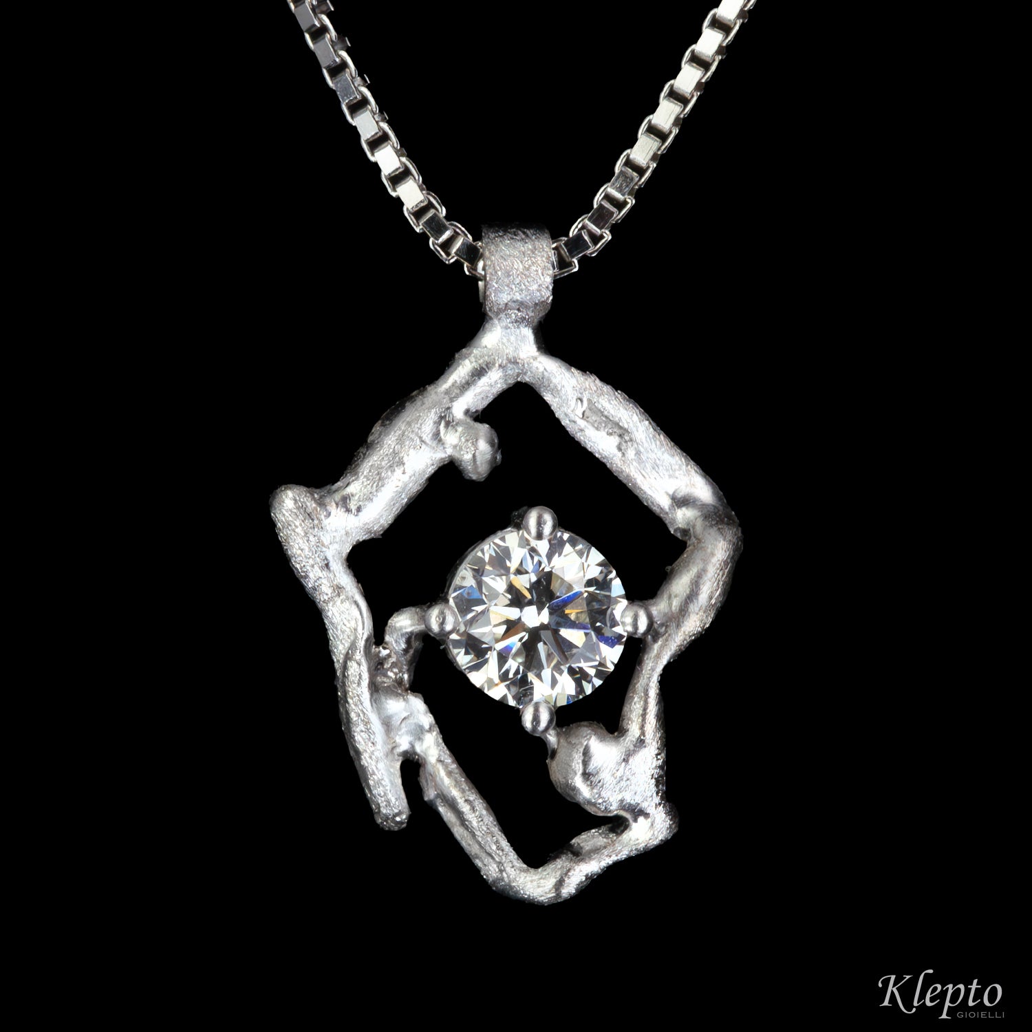 White gold pendant Pepita with diamond