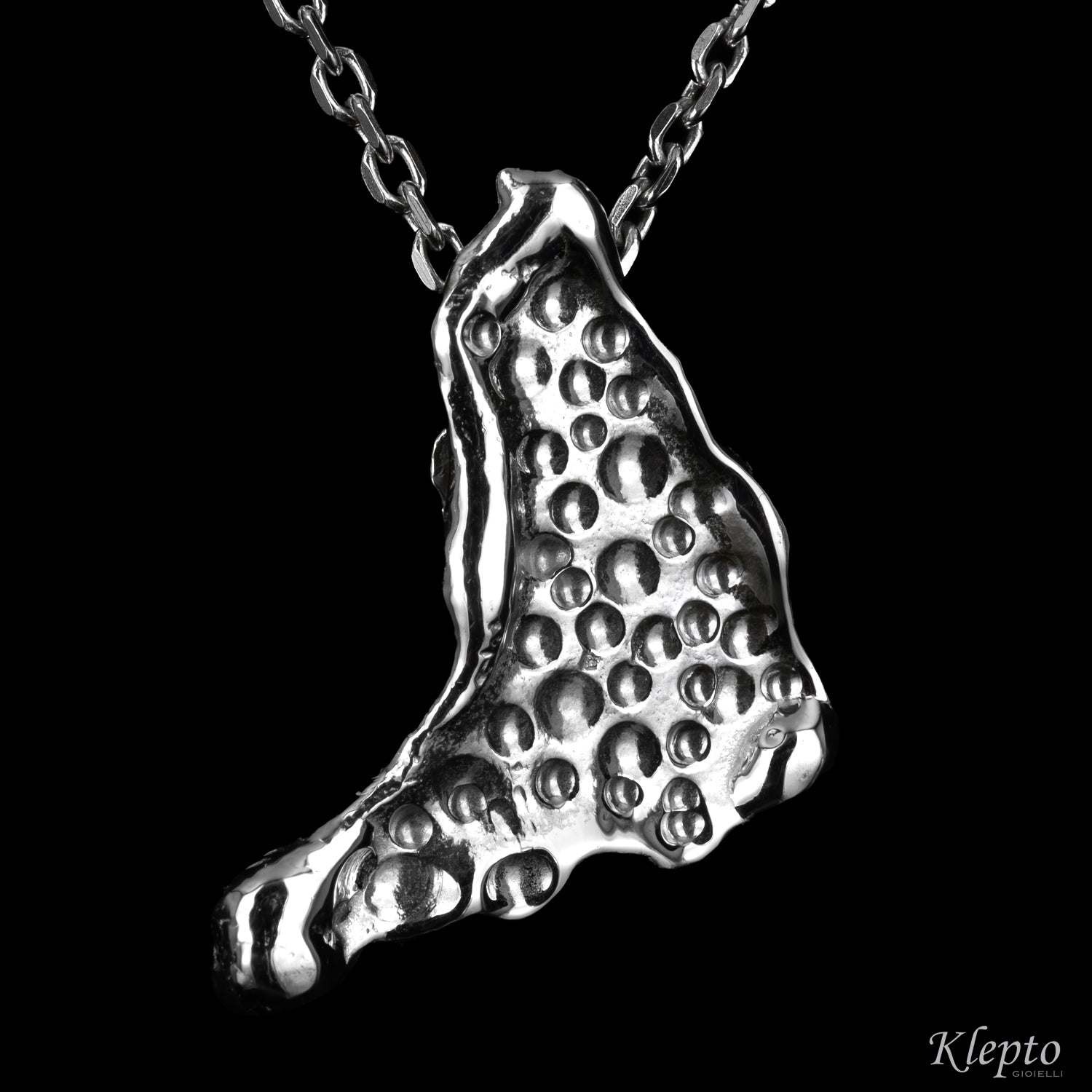 Hammered Silnova® silver pendant