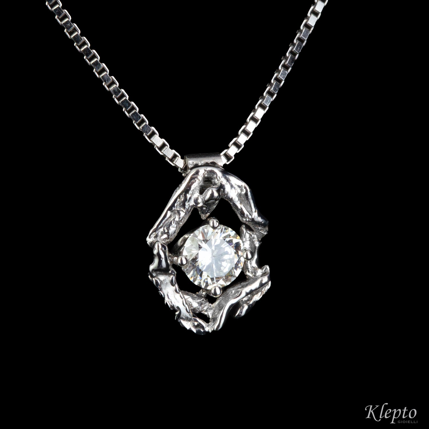 White gold pendant Pepita with diamond