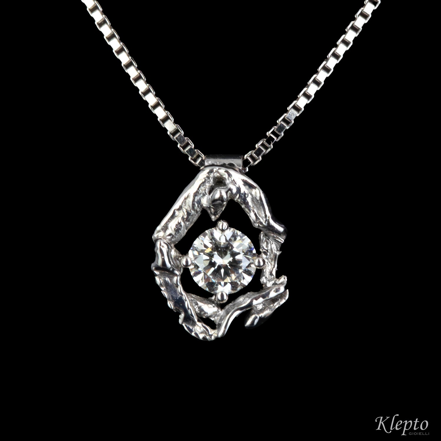 White gold pendant Pepita with diamond
