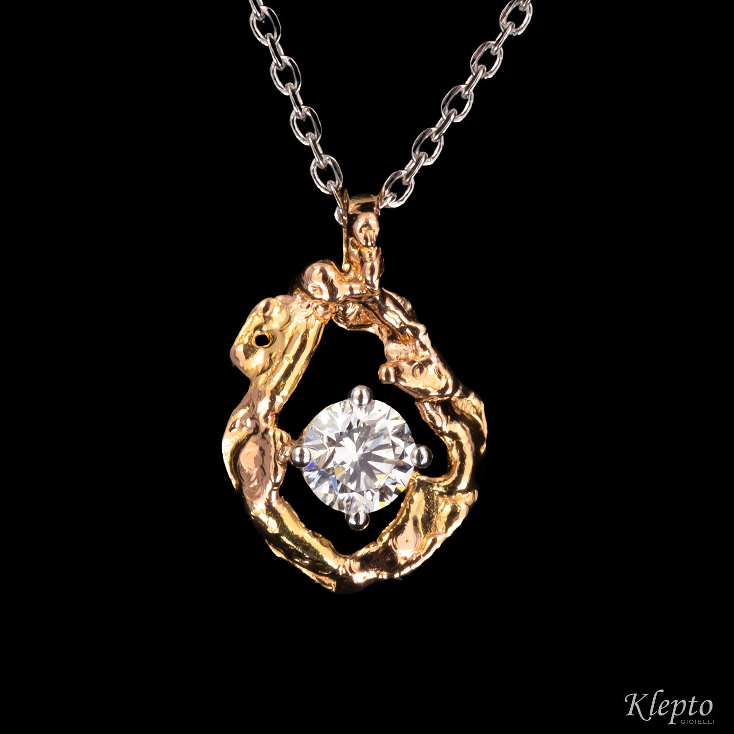 White and rose gold Pepita pendant with diamond