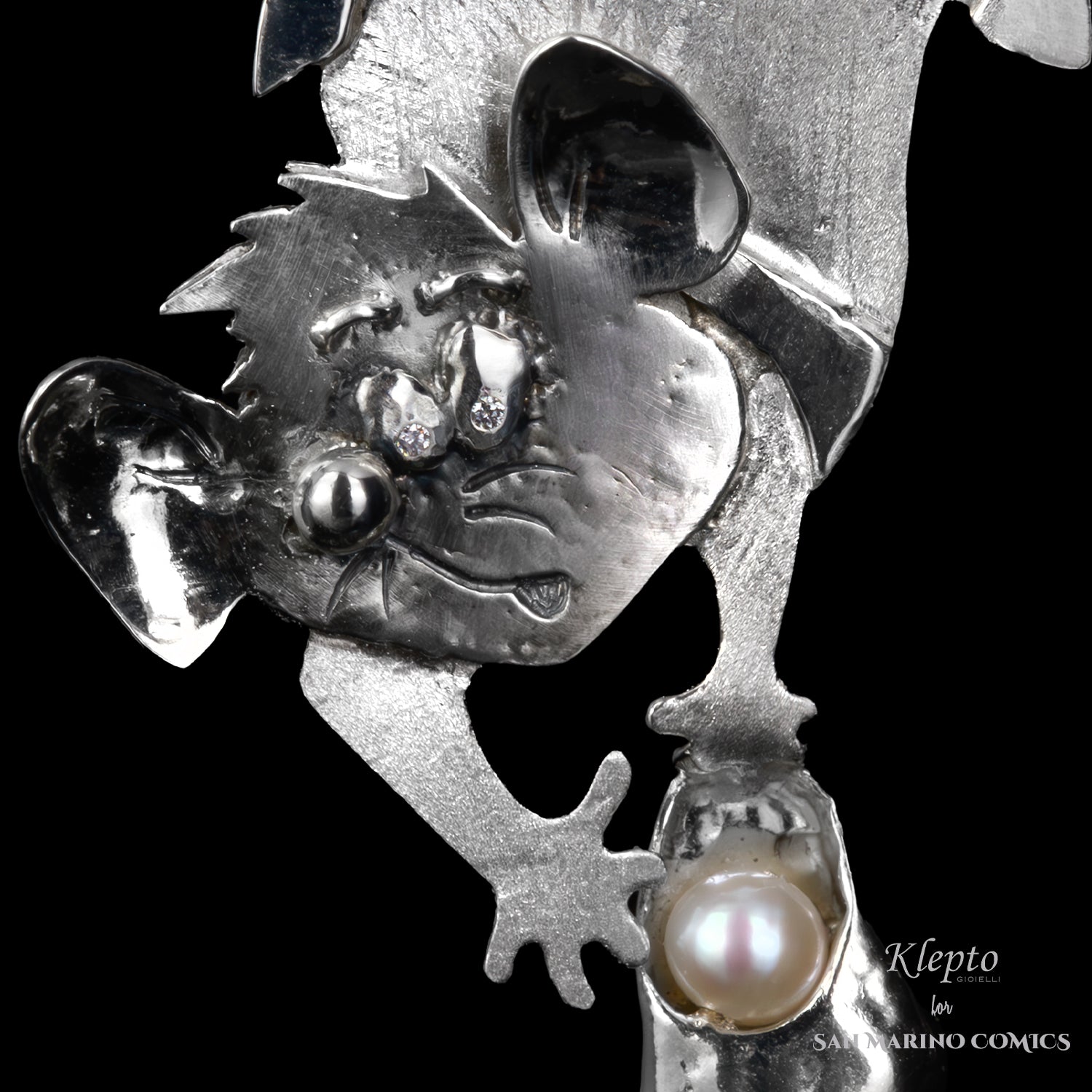 Silnova Silver Earrings "Gas e Giac" with Diamonds, Lake Pearls and Yellow Gold Details