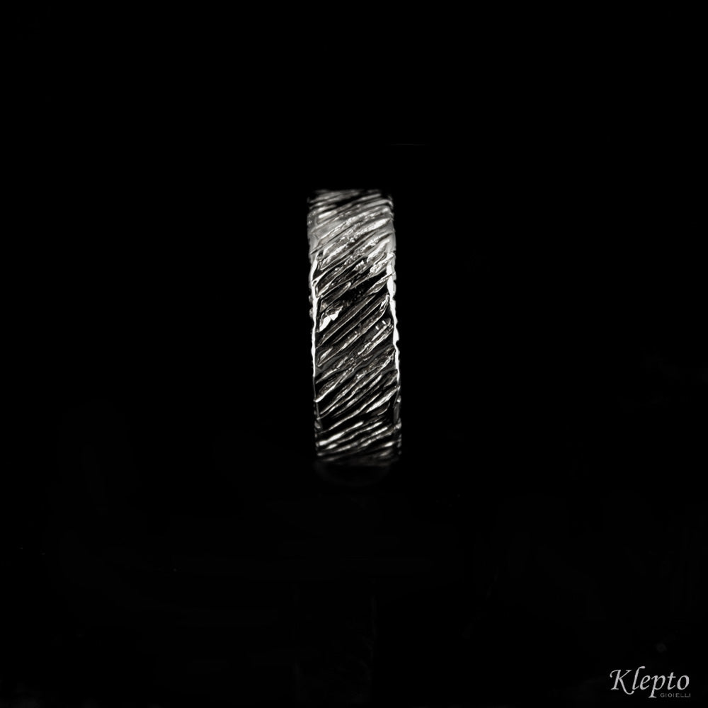 Sfregiata wedding band