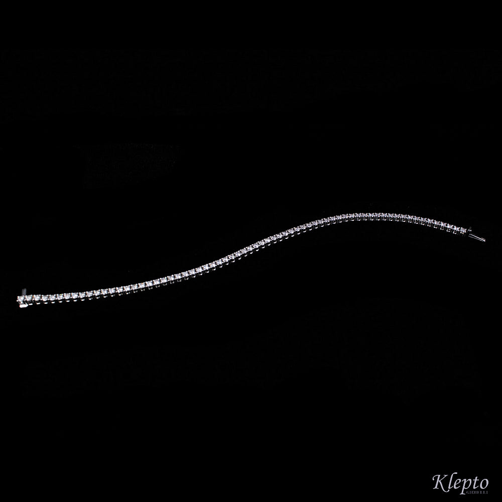 White gold tennis bracelet with diamonds