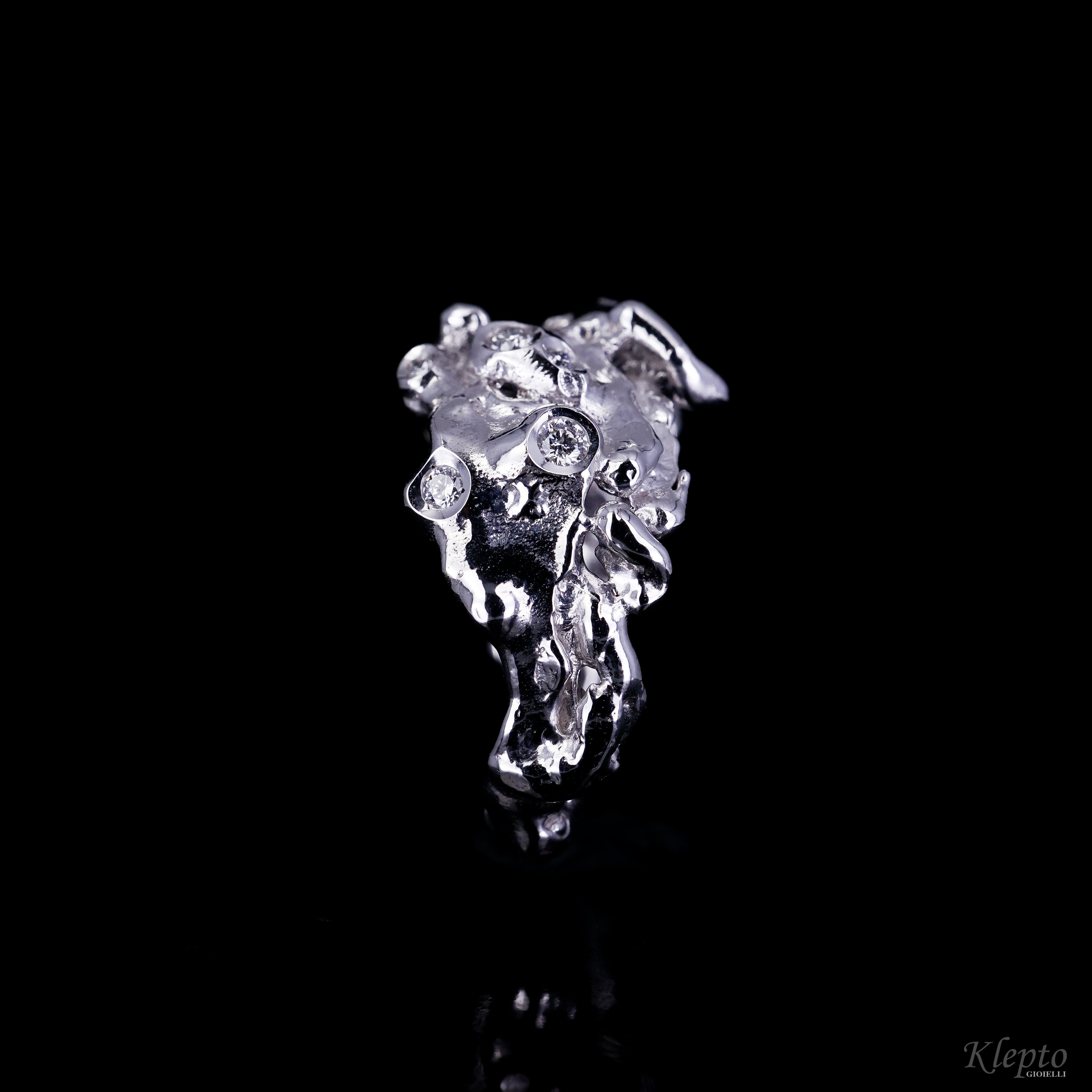 Vulcano white gold ring