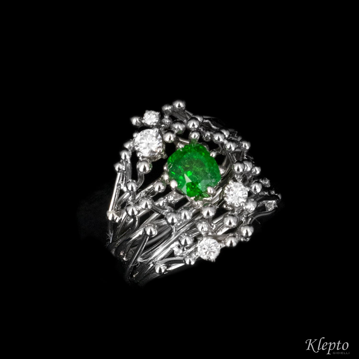 White gold ring with Tzavorite and "Bollicine" Diamonds