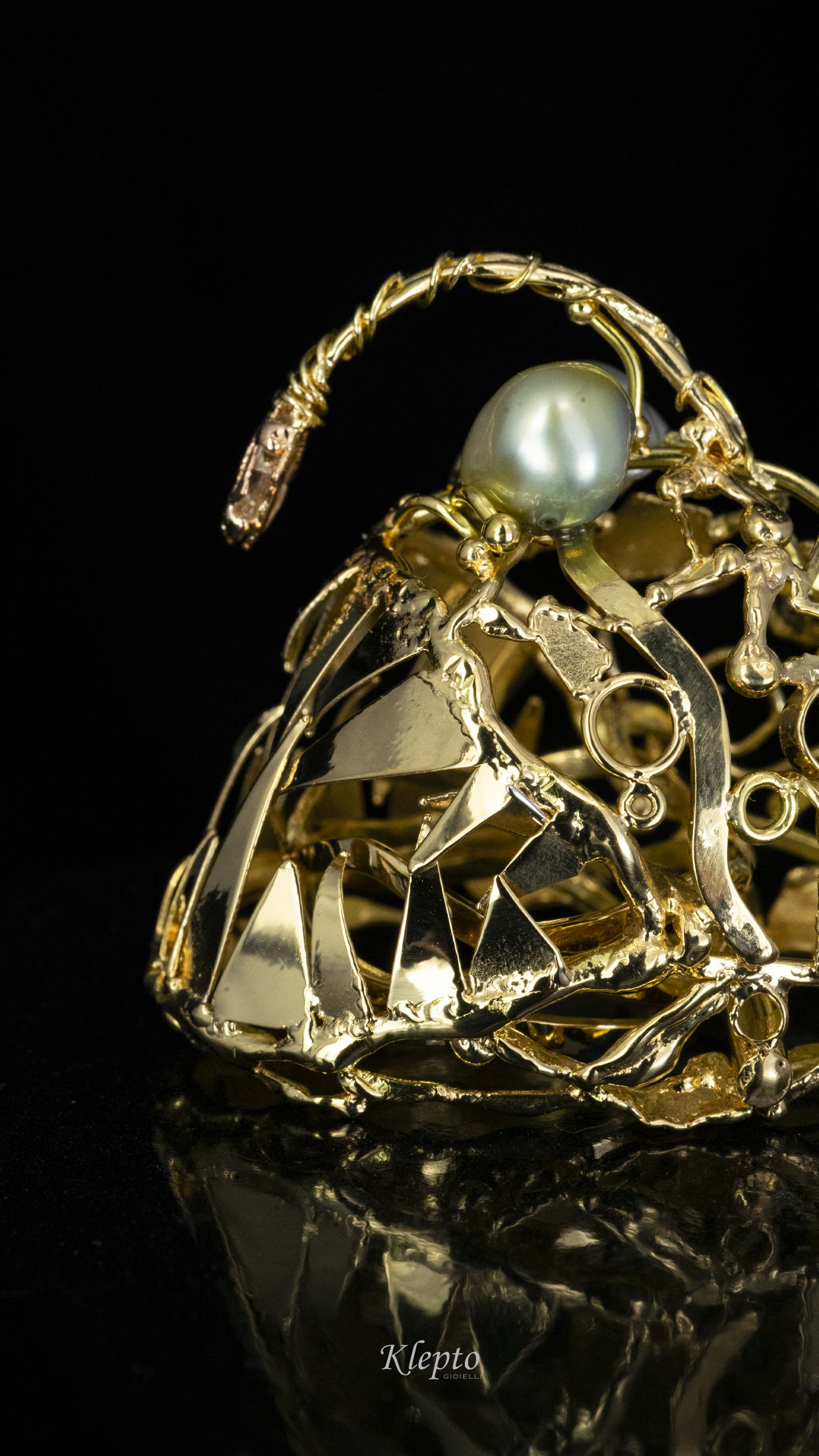 Gold ring, pendant and sculpture with diamonds "Lantern fish"