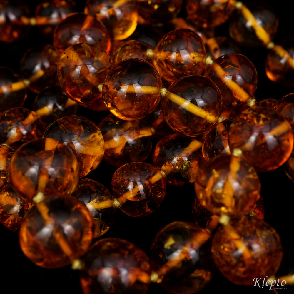 Long necklace with Baltic amber without clasp