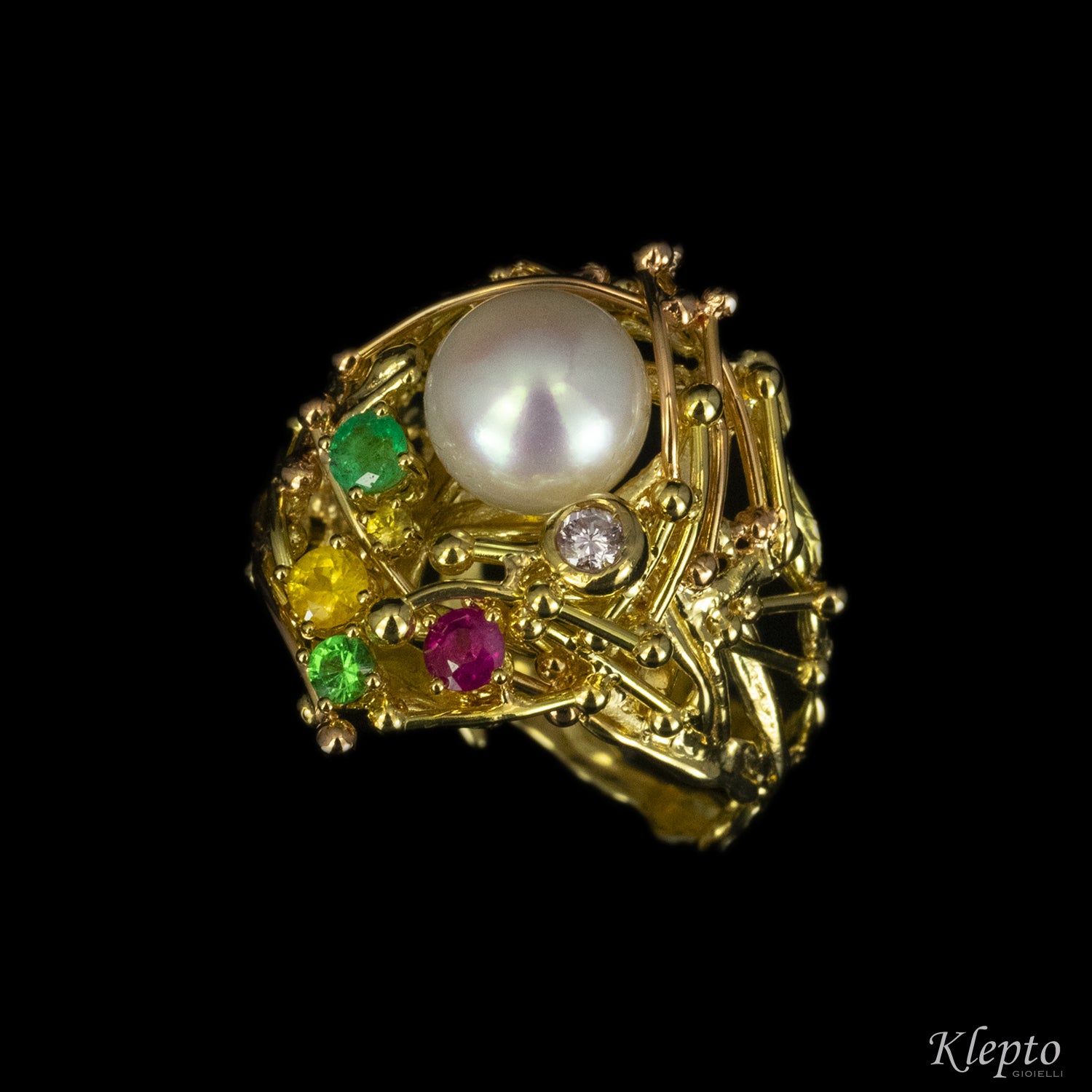 Yellow gold ring with Japanese Pearl, Emerald, Ruby, Sapphire and Diamond