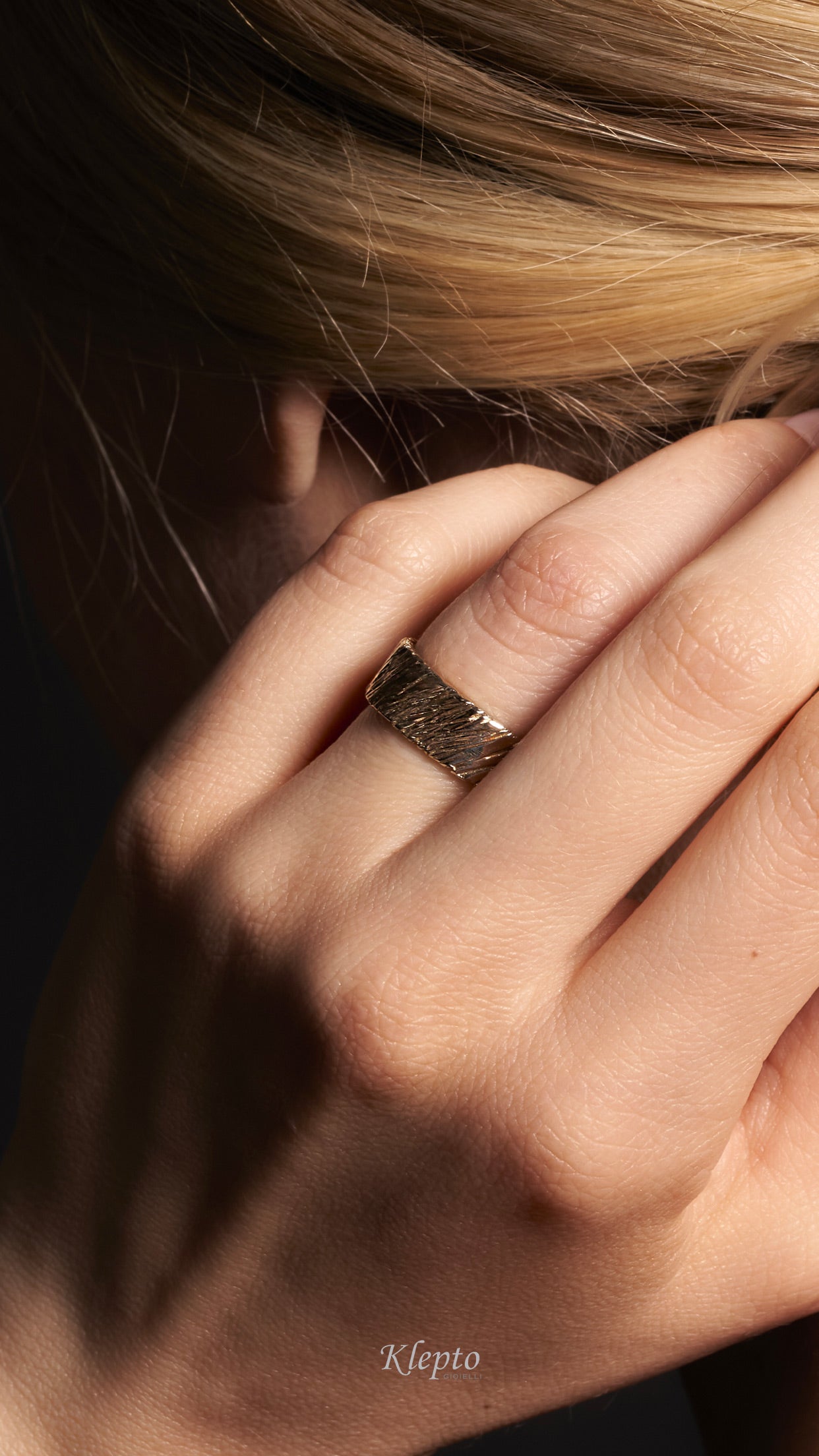 Sfregiata wedding band