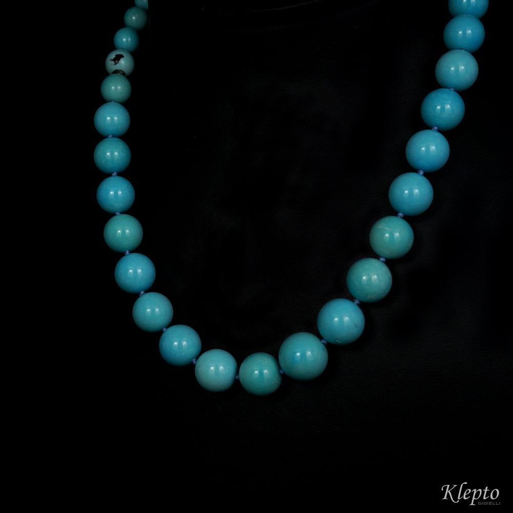 Gold necklace with Turquoise