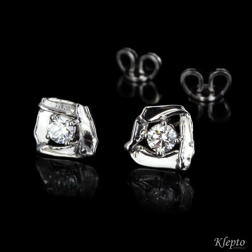 White Gold Pepita Earrings with Diamonds