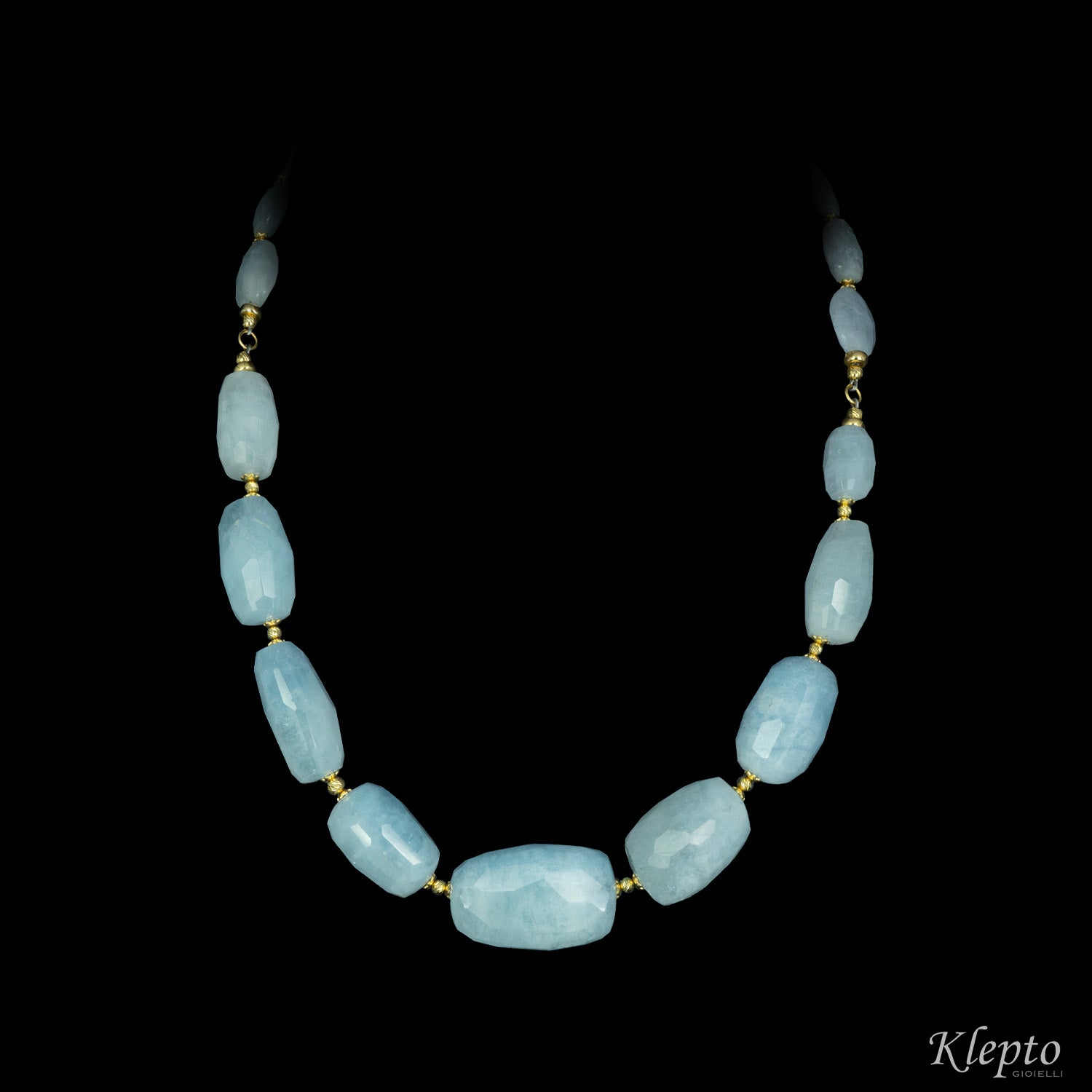 Yellow gold necklace with rough aquamarine