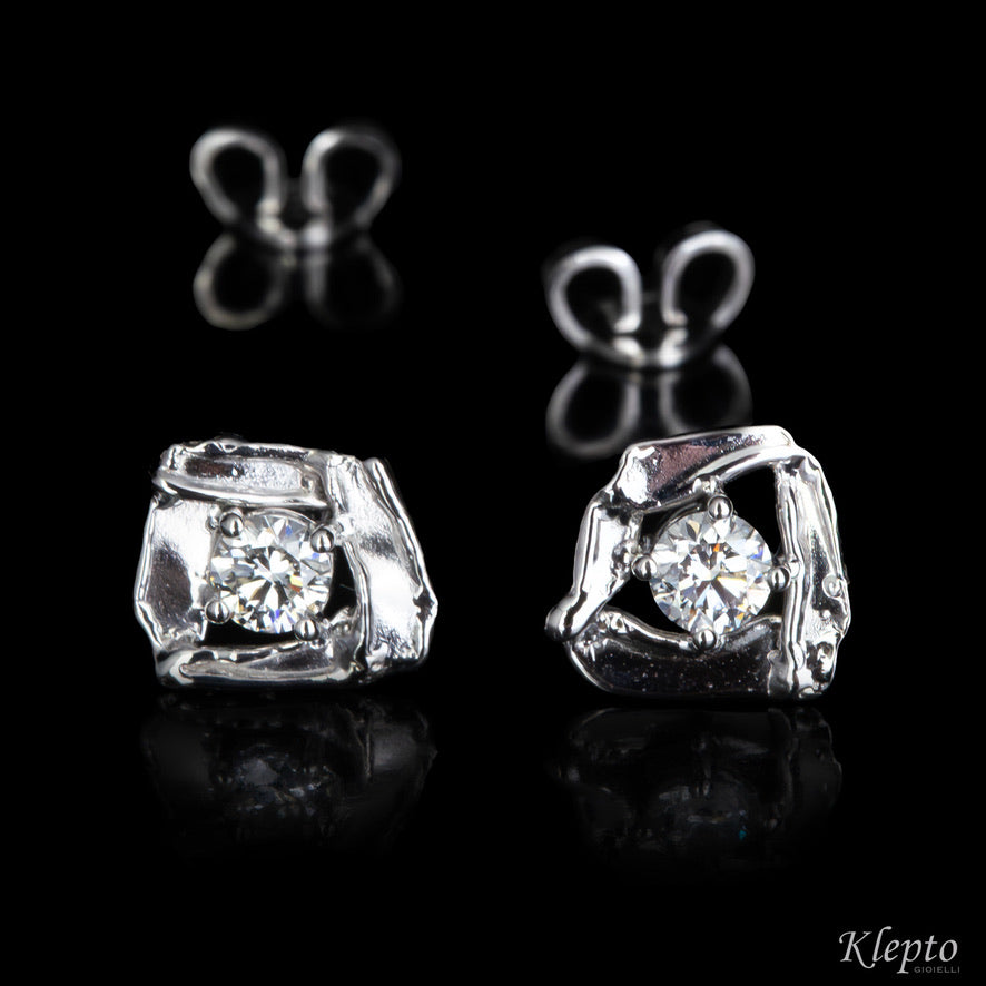 White Gold Pepita Earrings with Diamonds