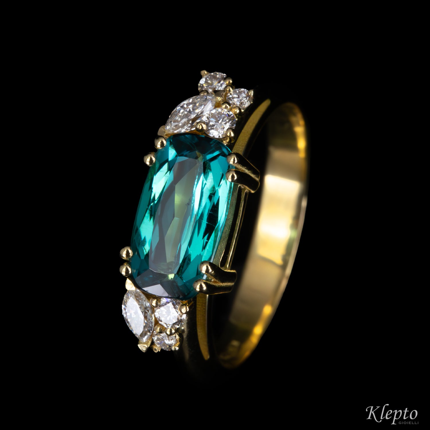 Classic ring by Klepto in yellow gold with Tourmaline and Diamonds