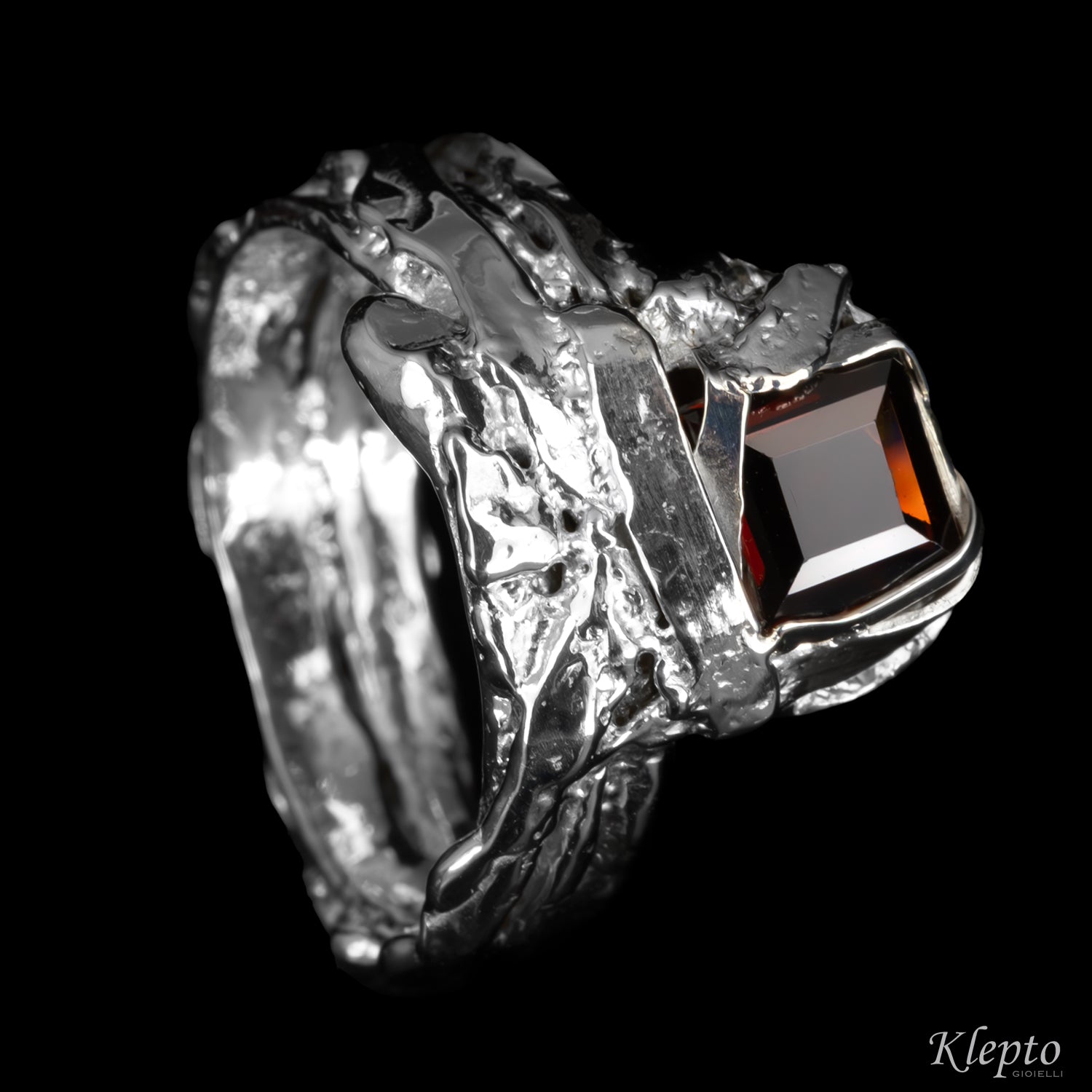 Silnova® Silver Ring with Garnet