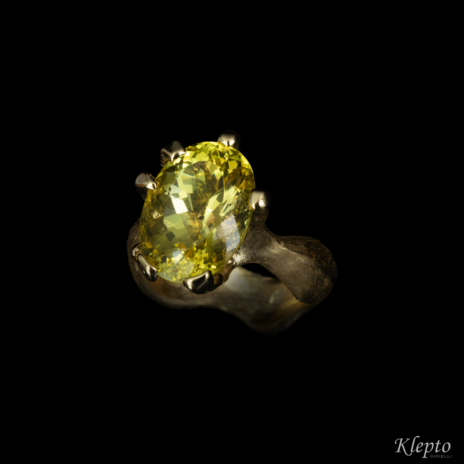 Yellow gold ring with Eliodoro