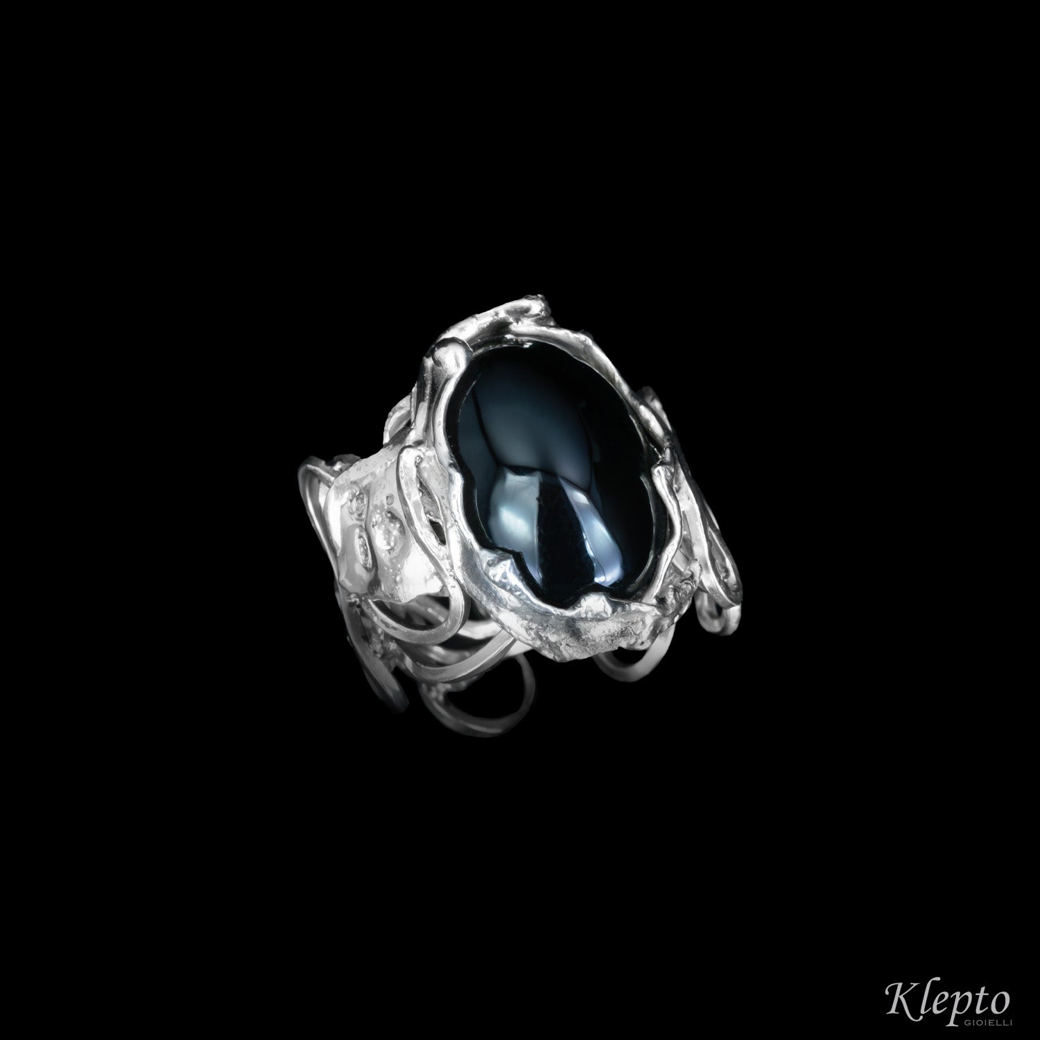 Silnova® Silver ring with woven wire with Onyx