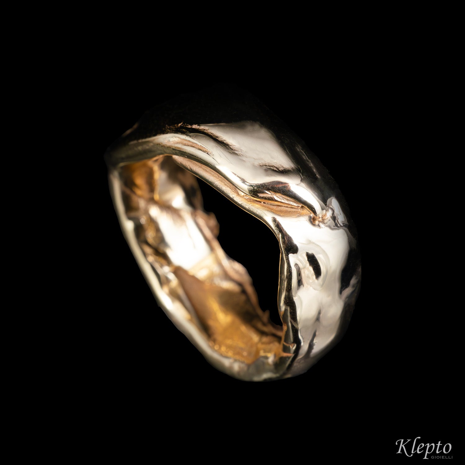 Natural white gold ring