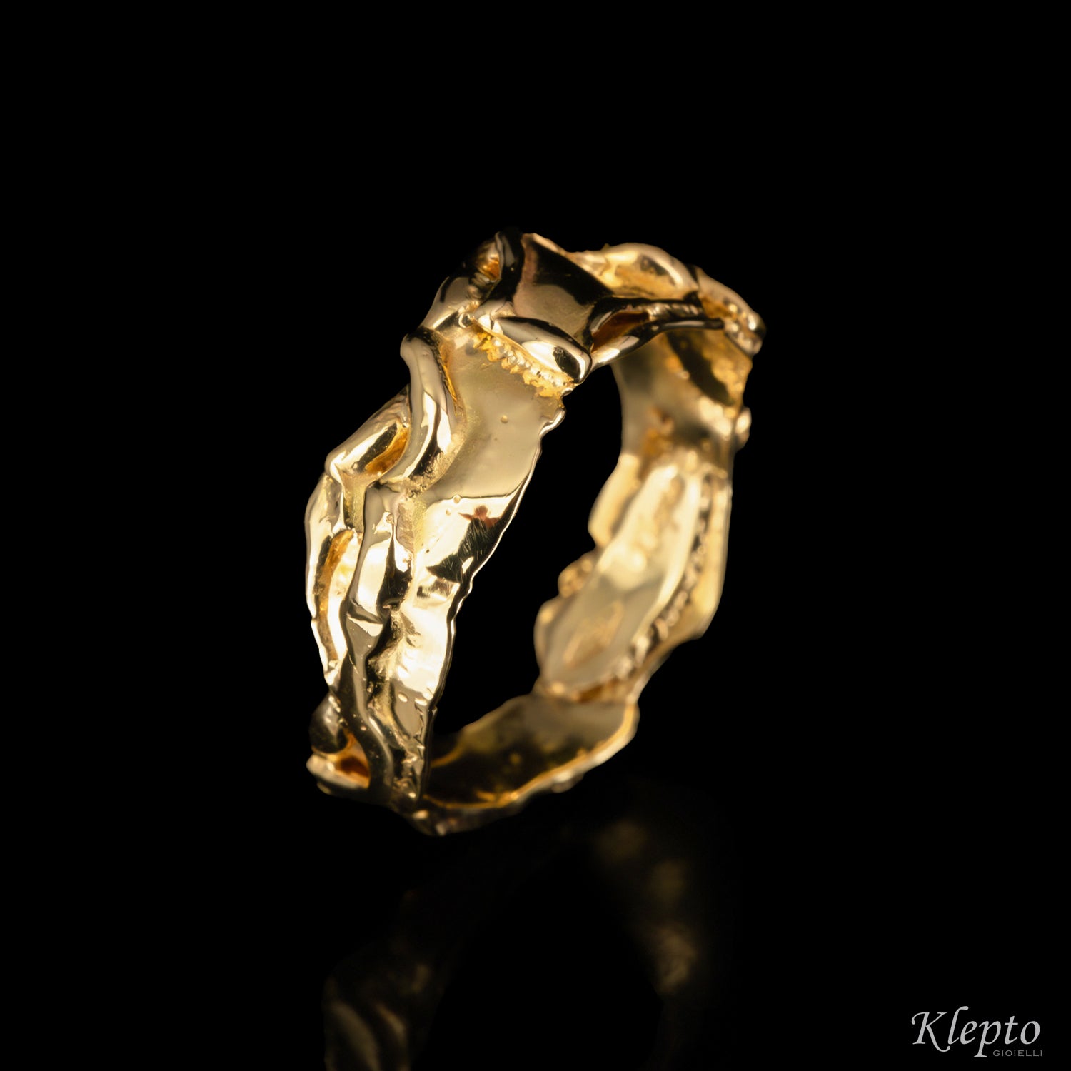 Flame-Fused Yellow Gold Ring
