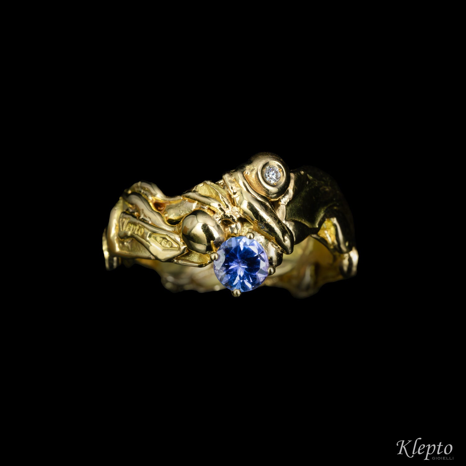 Ring in flame-fused yellow gold with Tanzanite and Diamond