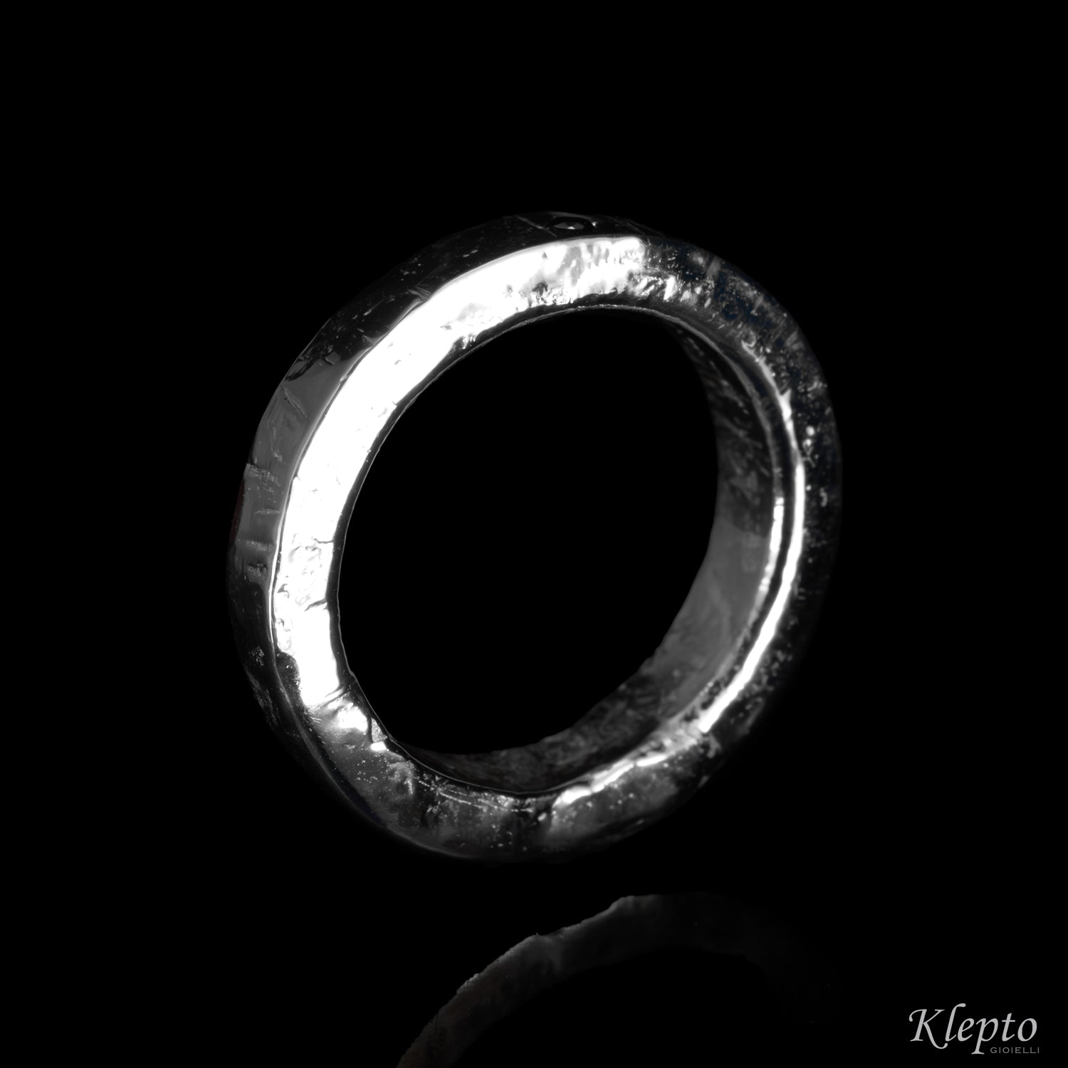 Silver Ring Silnova® with Black Diamond