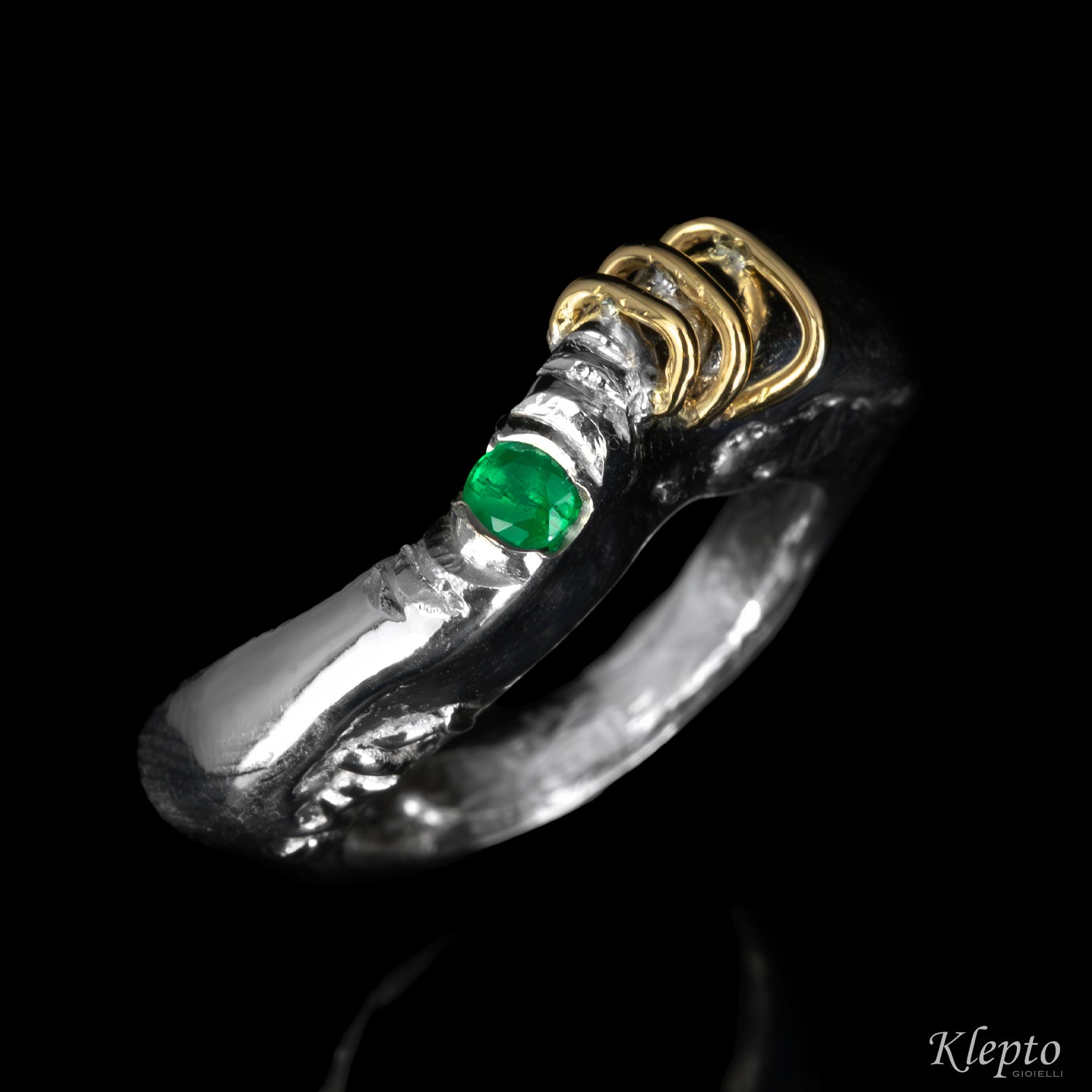 Silver Ring Silnova® with Emerald and yellow gold details