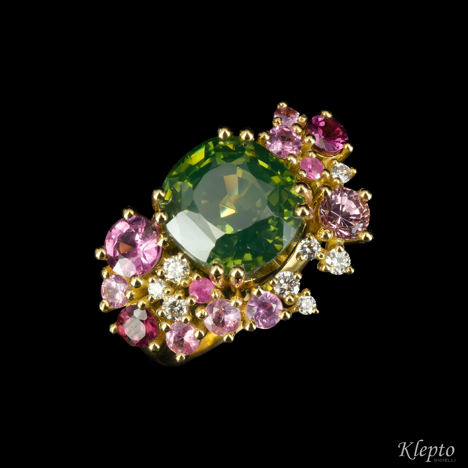 Classic ring by Klepto in yellow gold with natural green Zircon, pink Sapphires, Rhodolites and Diamonds