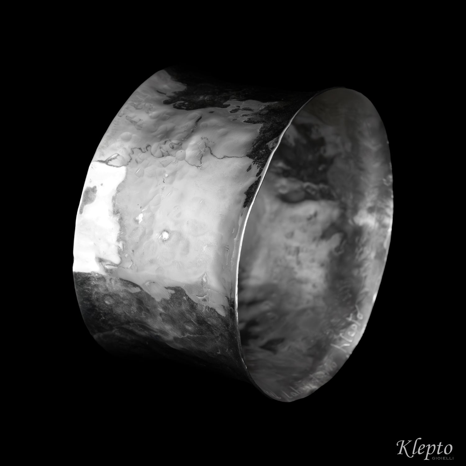 Medium rigid Silnova® silver bracelet