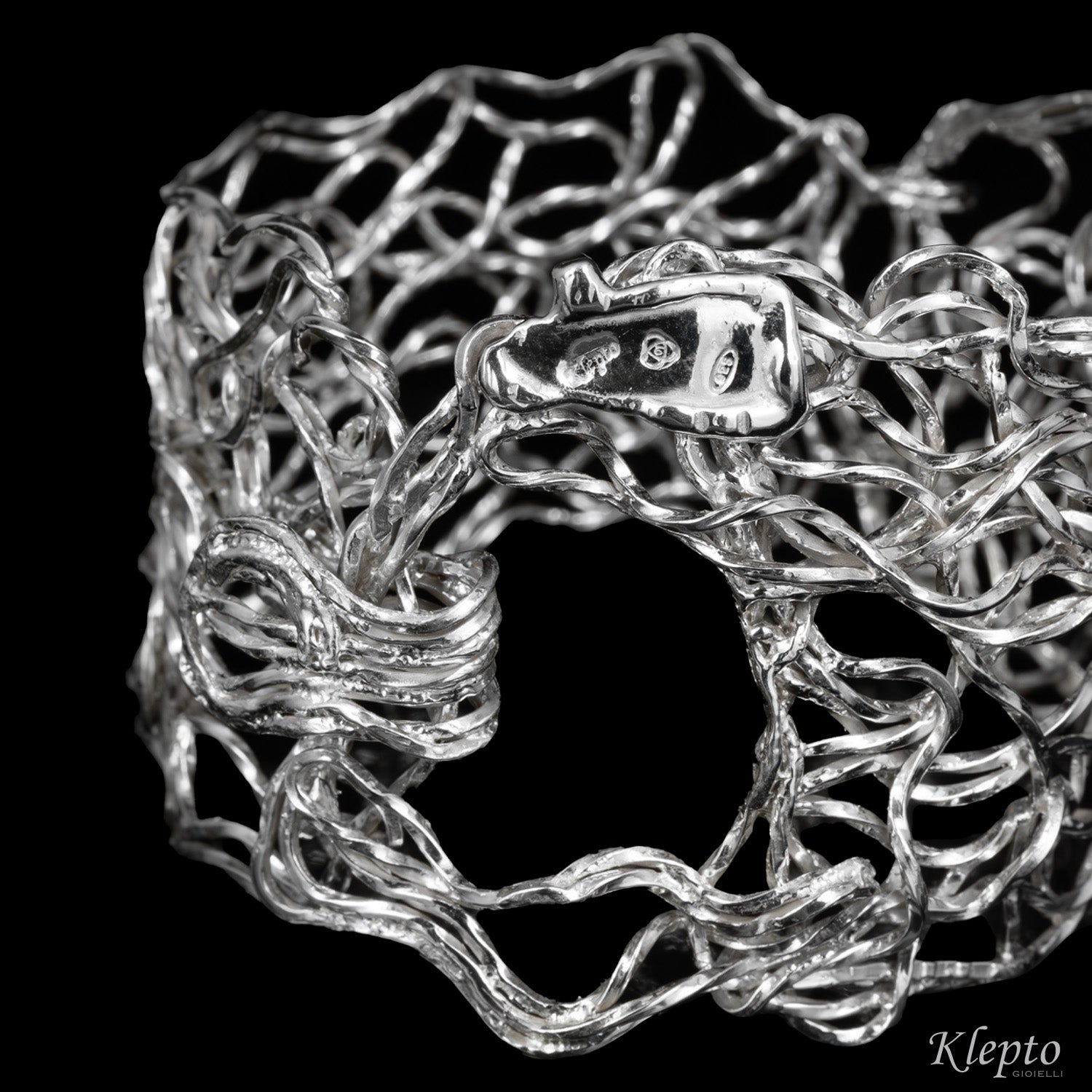 Silnova® Silver Bangle