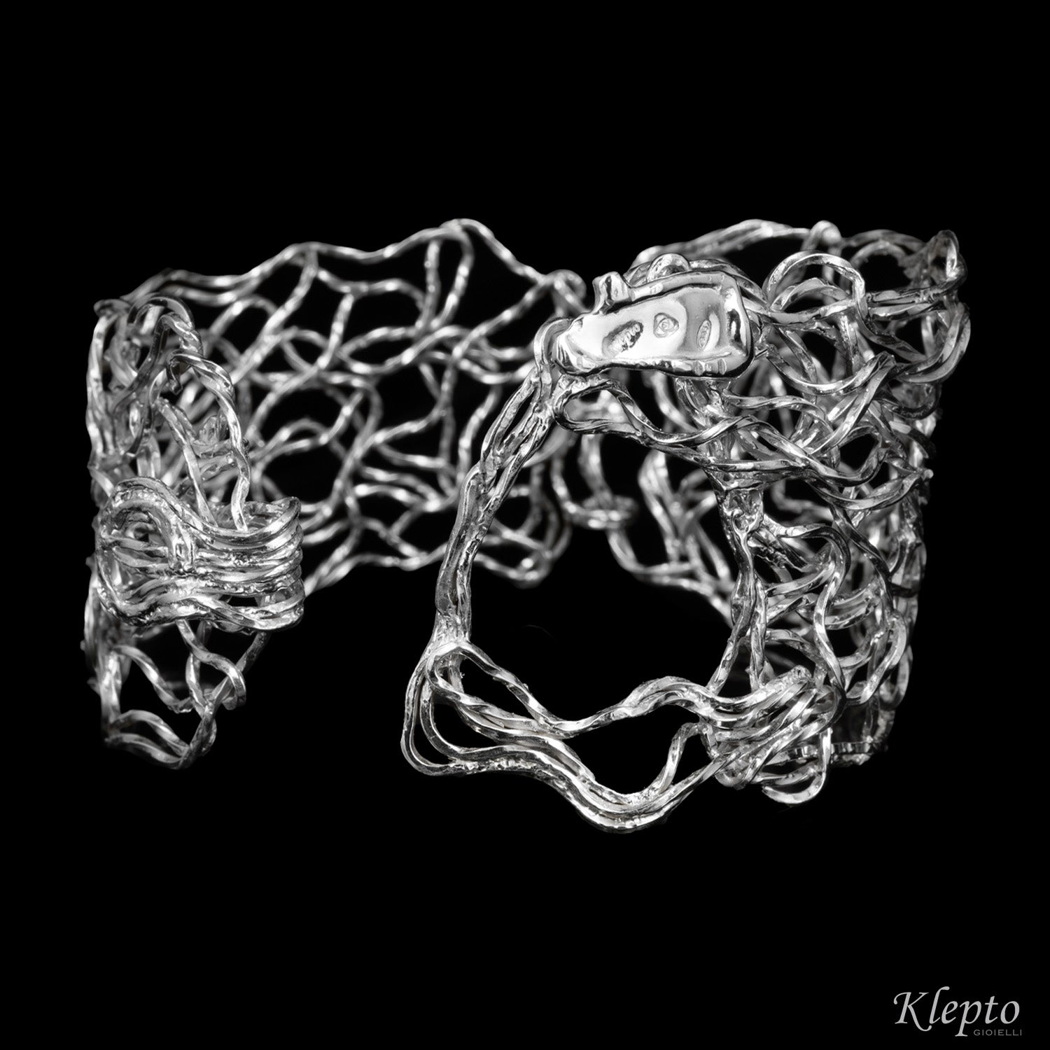 Silnova® Silver Bangle