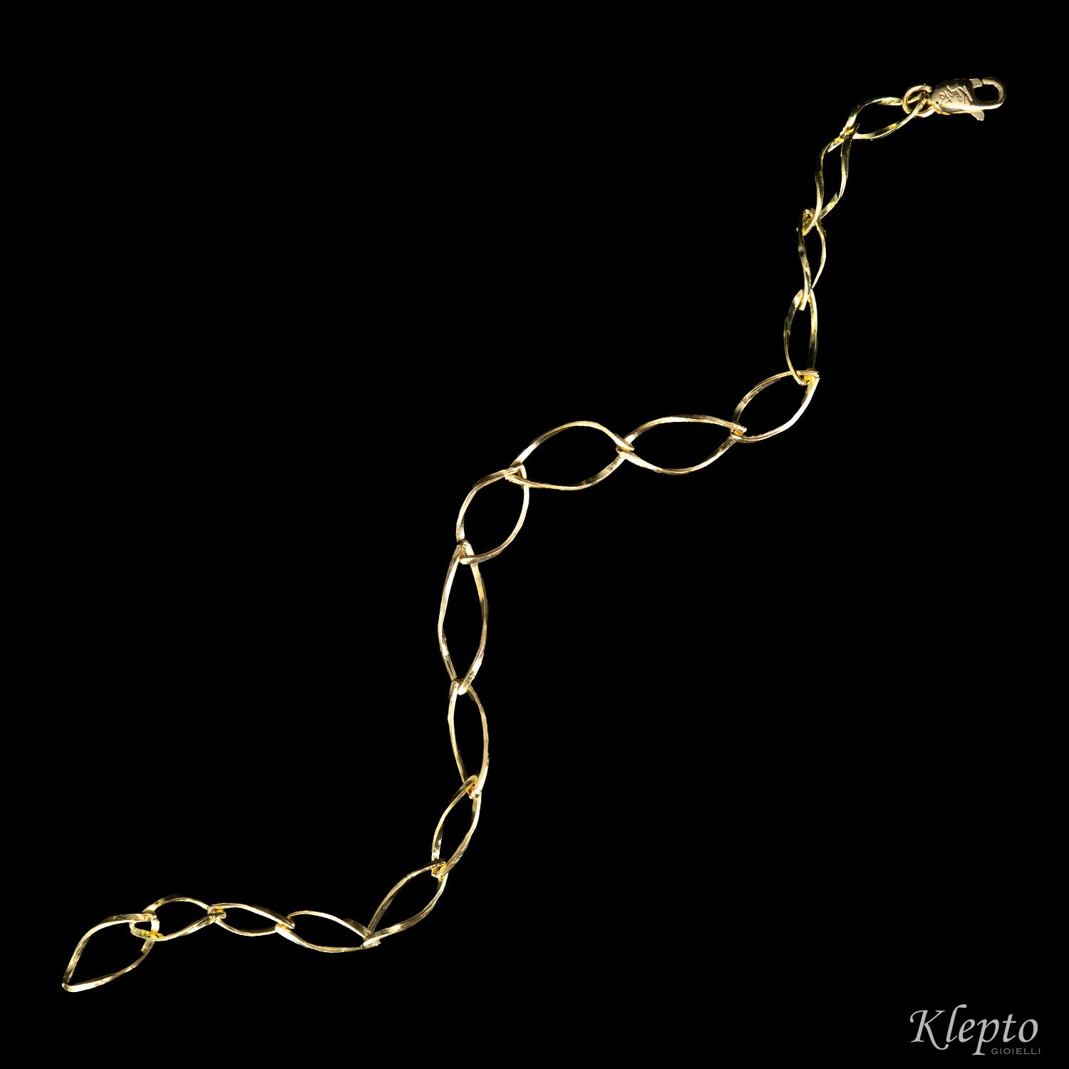 Yellow gold bracelet with oval links