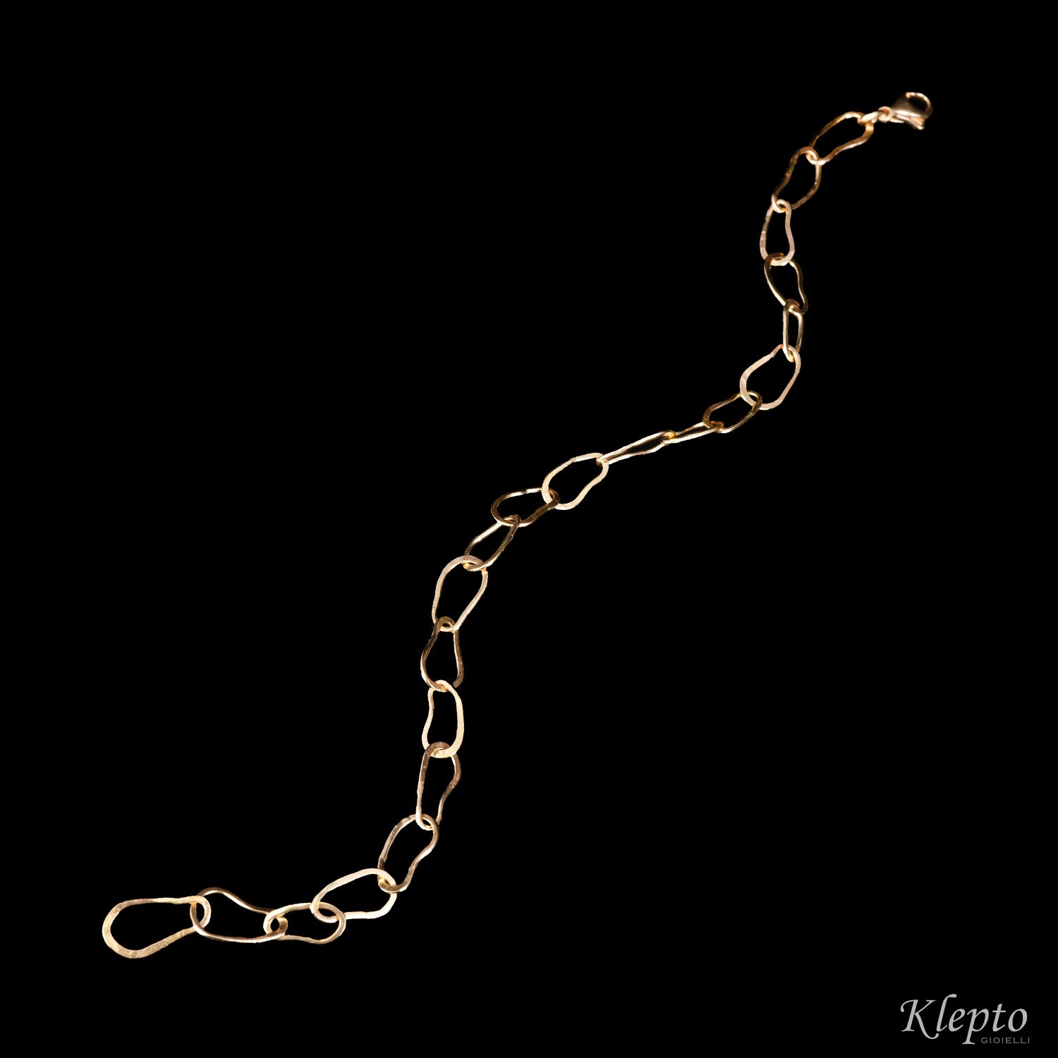Rose gold bracelet with oval rings