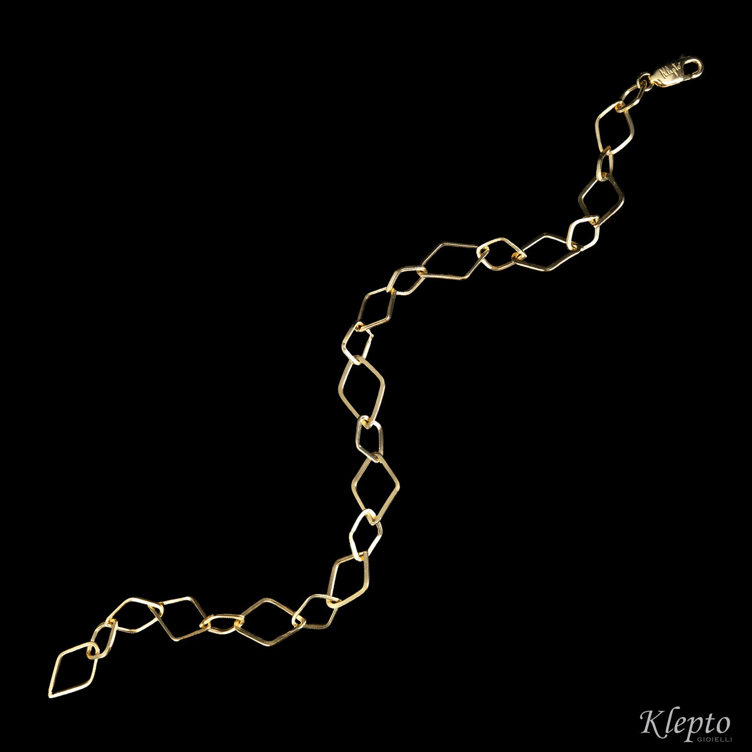 Yellow gold bracelet with rhomboid links