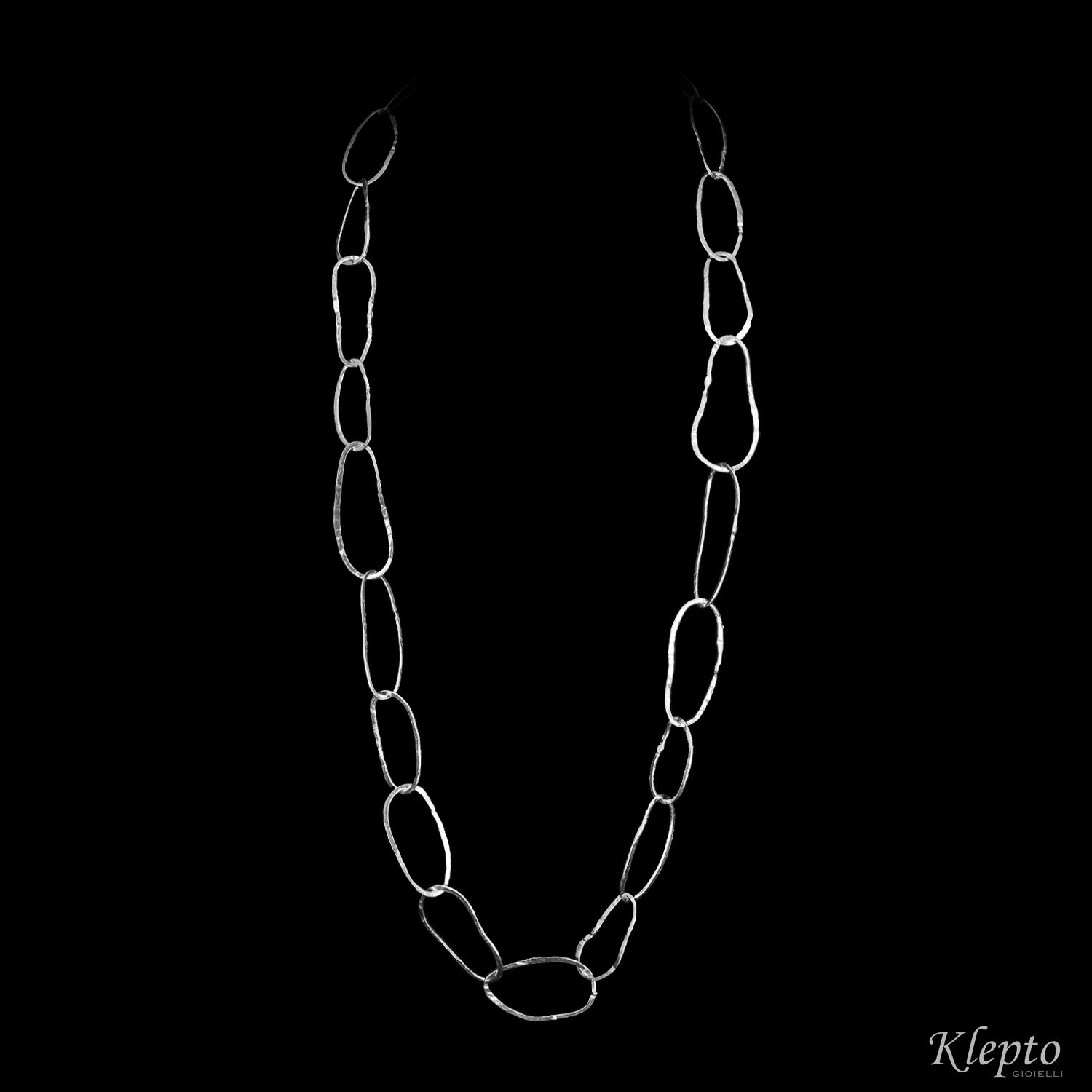 Long Silnova® Silver necklace with hammered rings