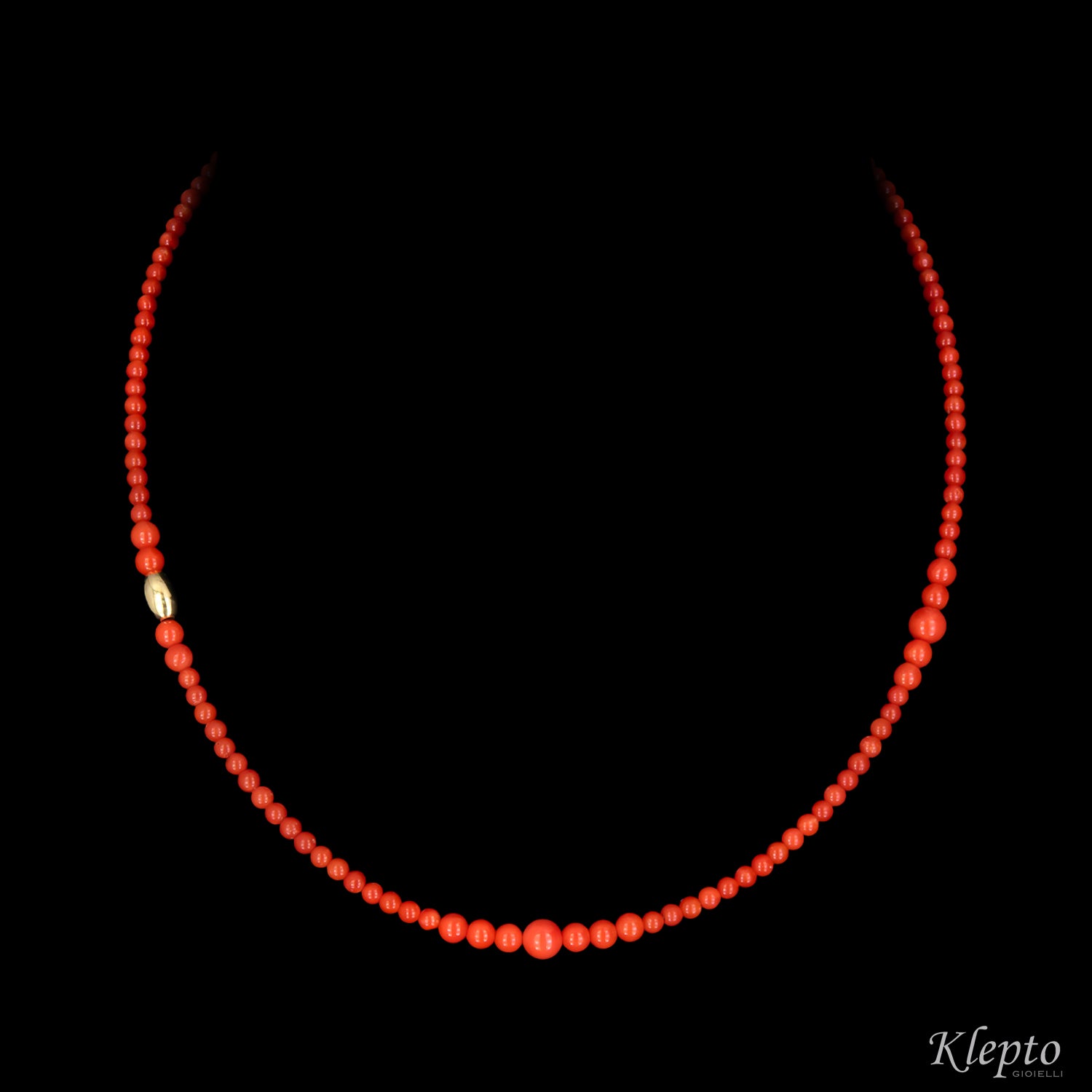 Short yellow gold necklace with Sardinian coral