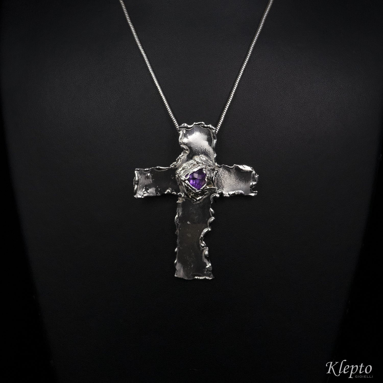 Cross pendant in Silnova® Silver with Amethyst