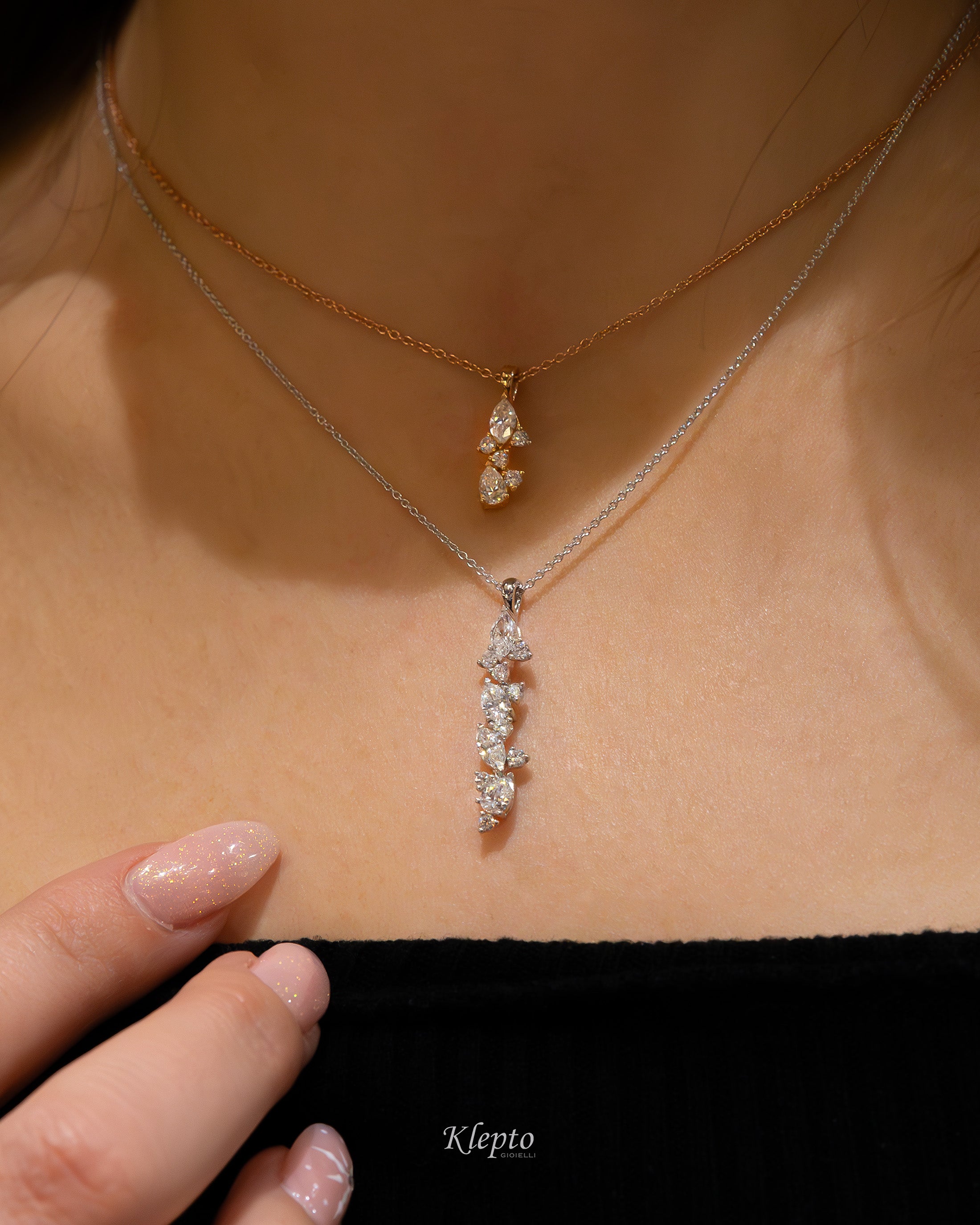 Rose gold pendant with diamonds