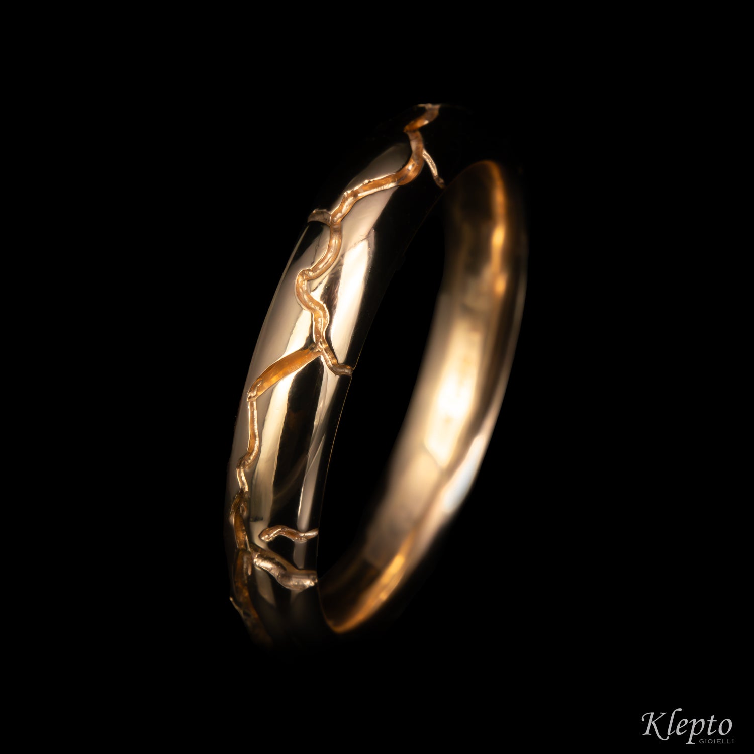 Sorgente wedding band