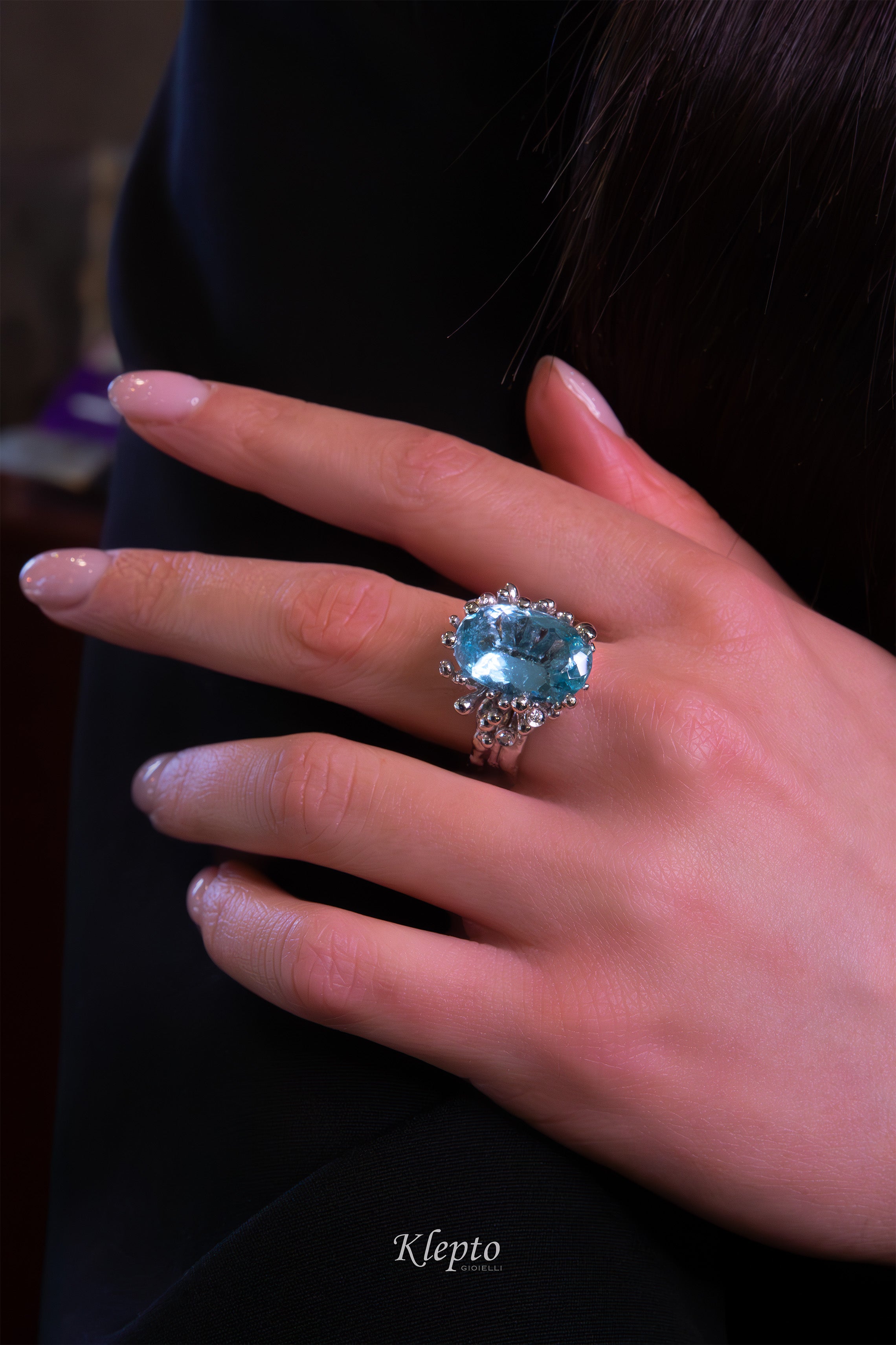 "Anemone" white gold ring with Aquamarine and Diamonds