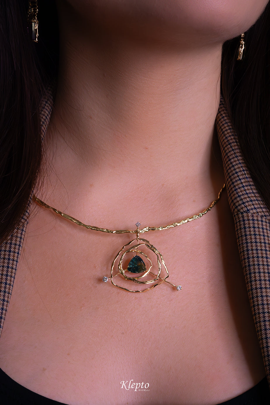 Yellow gold necklace "EroiKa" with bicolor Sapphire and Diamonds