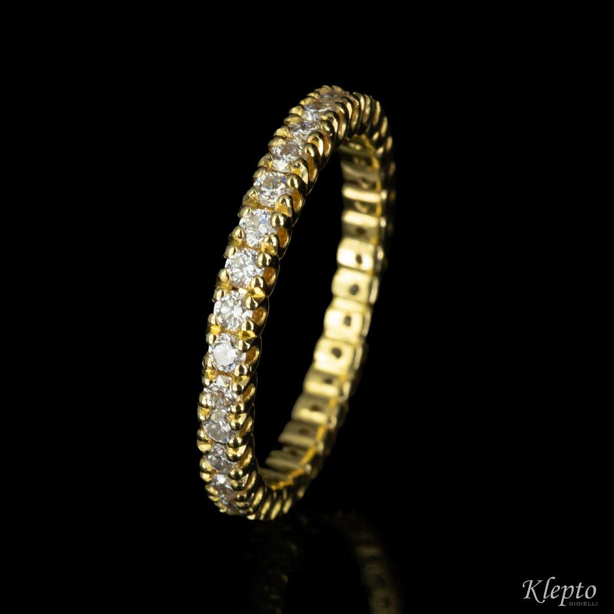 Infinity in yellow gold
