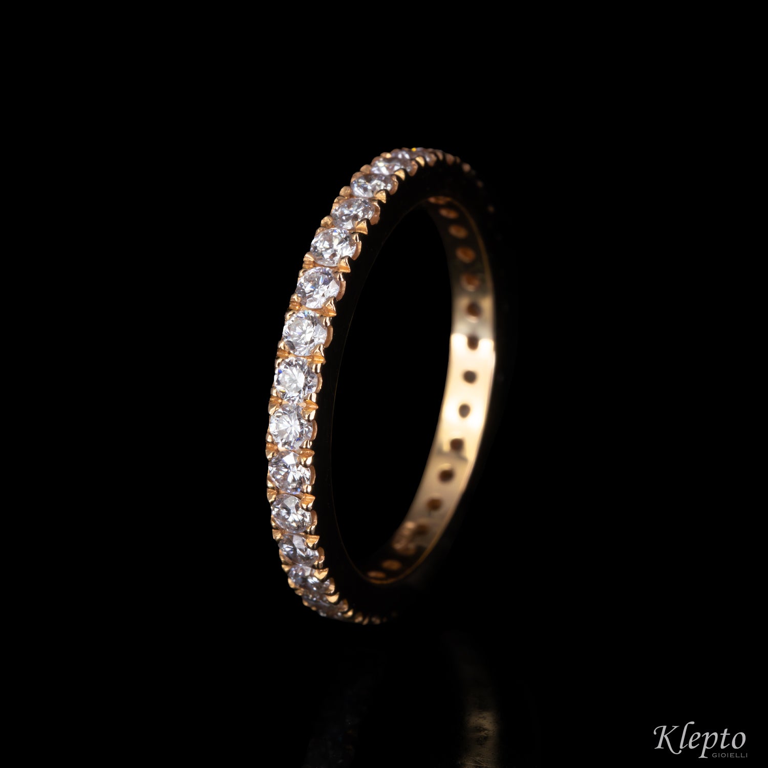 Infinity in rose gold