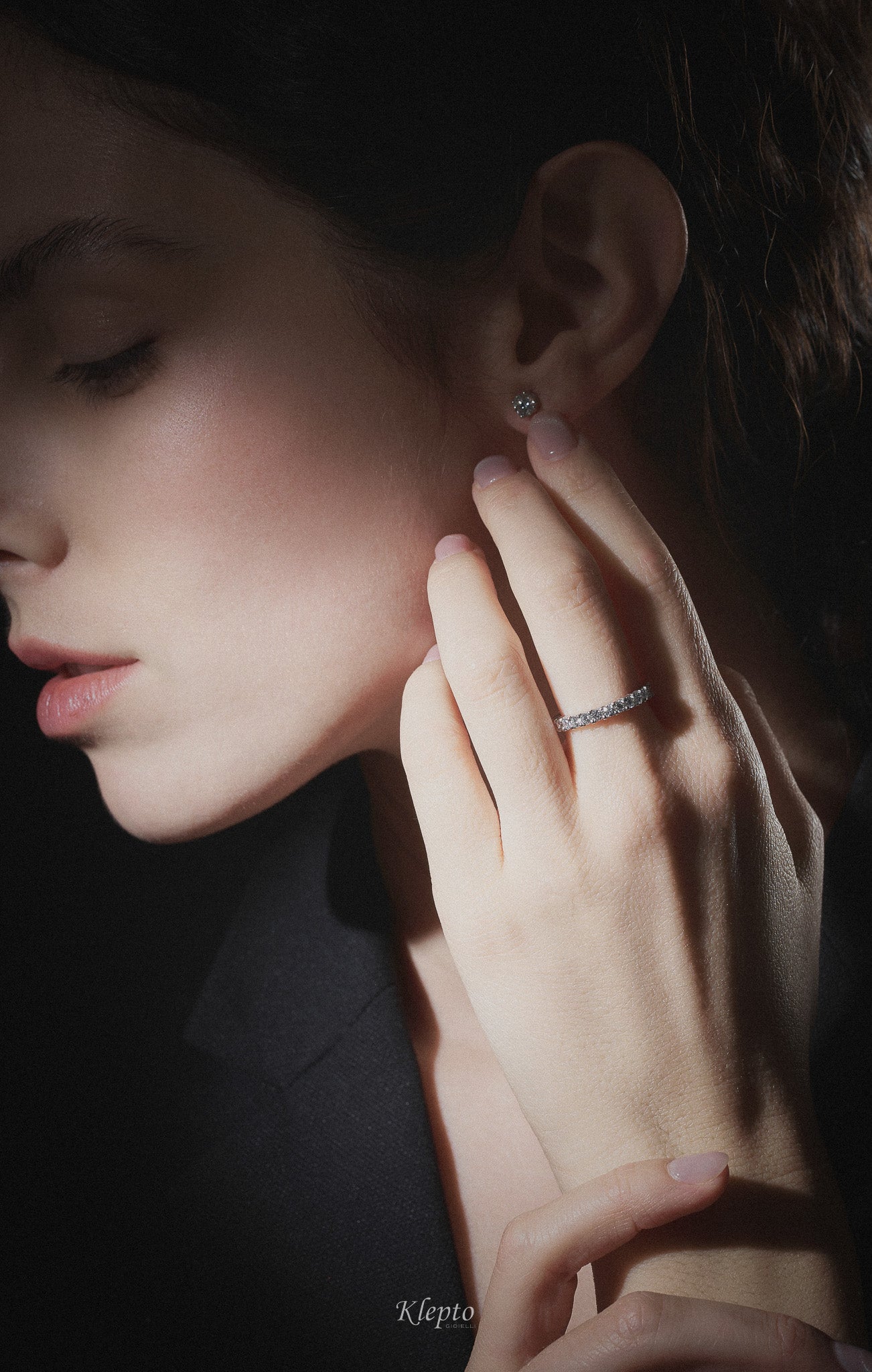 Infinity in turned white gold