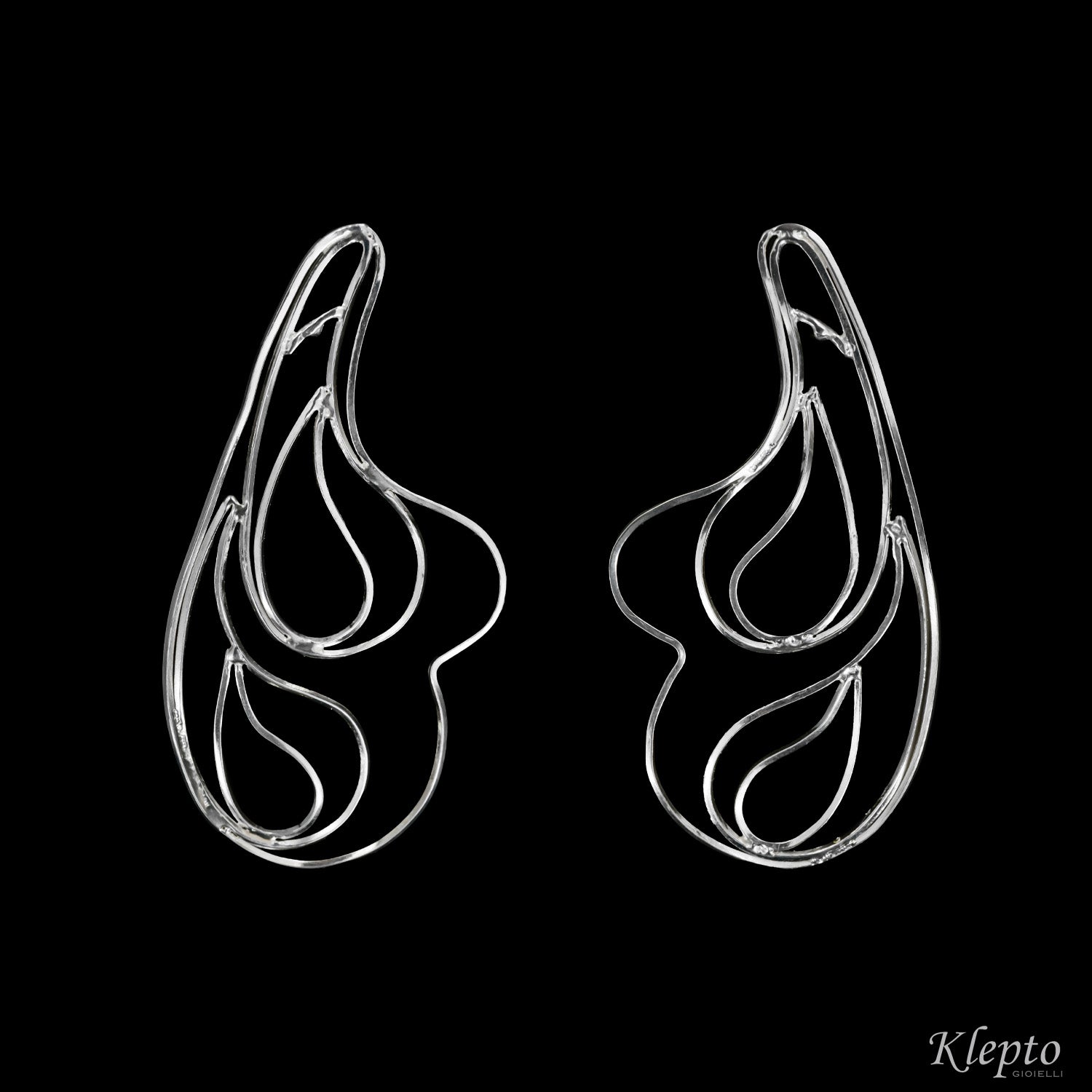 Wire earrings in Silnova® Silver