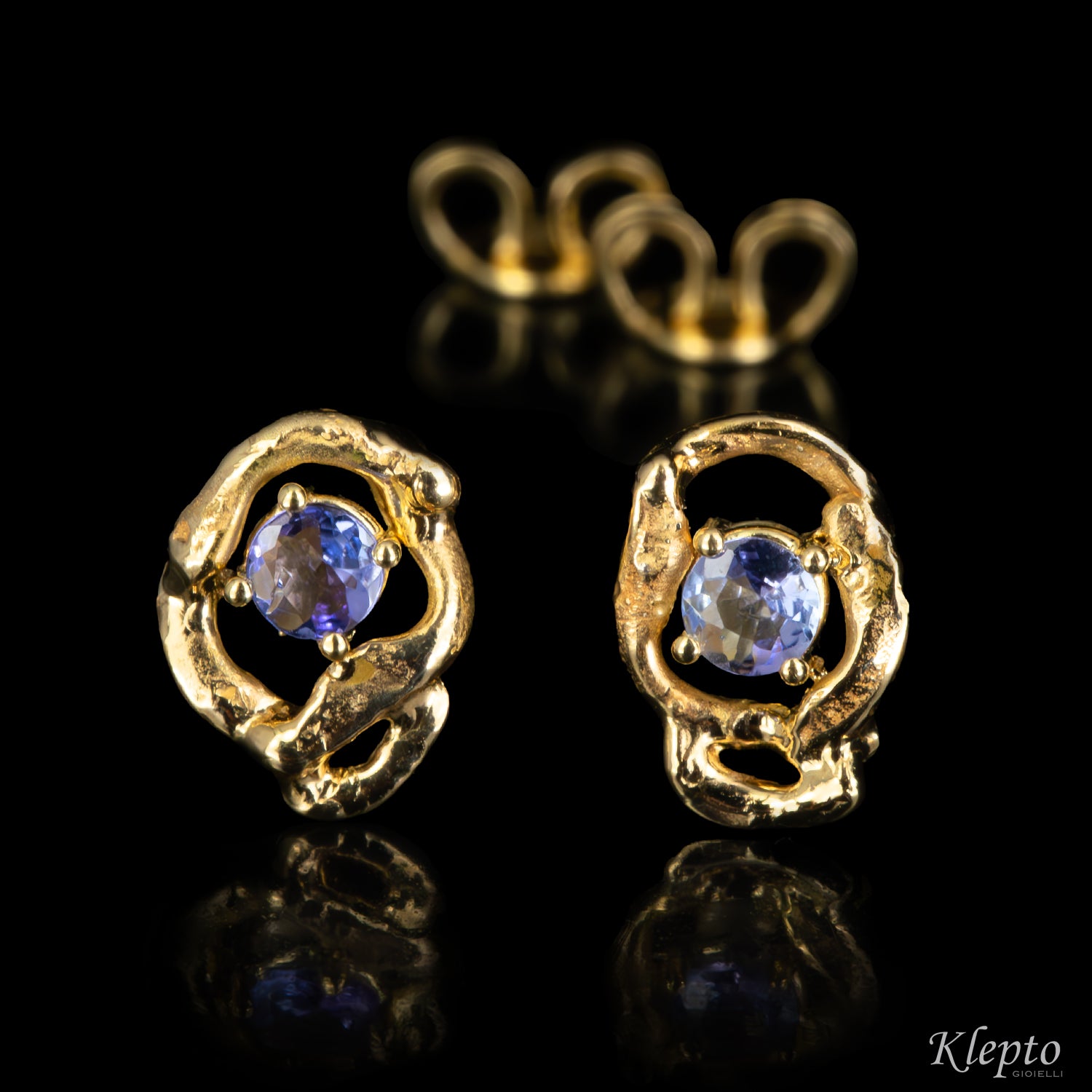 Yellow gold Pepita earrings with Tanzanites